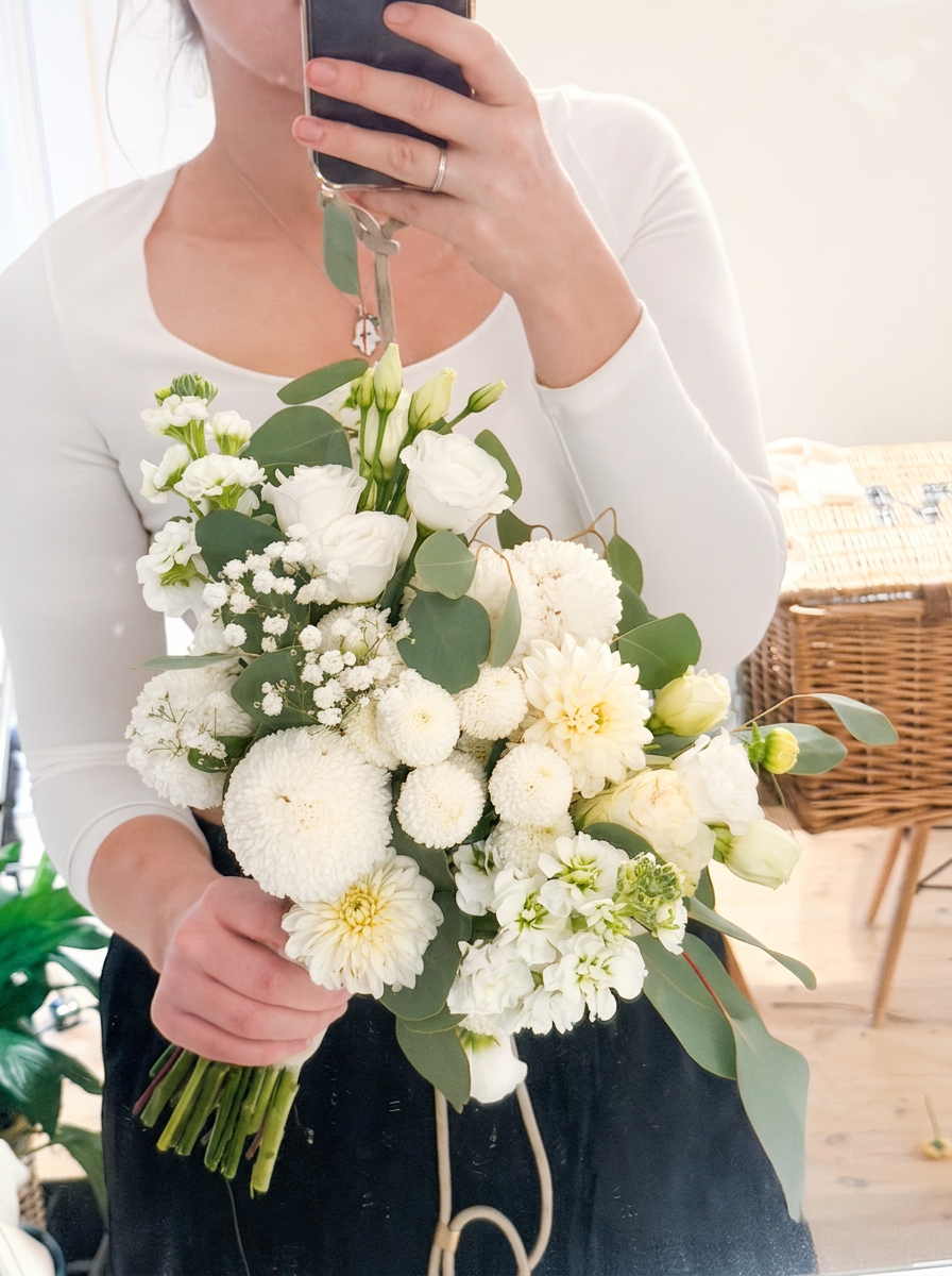 flowers_with_blurred_backgroun_70598_Nano_Banana_2.png