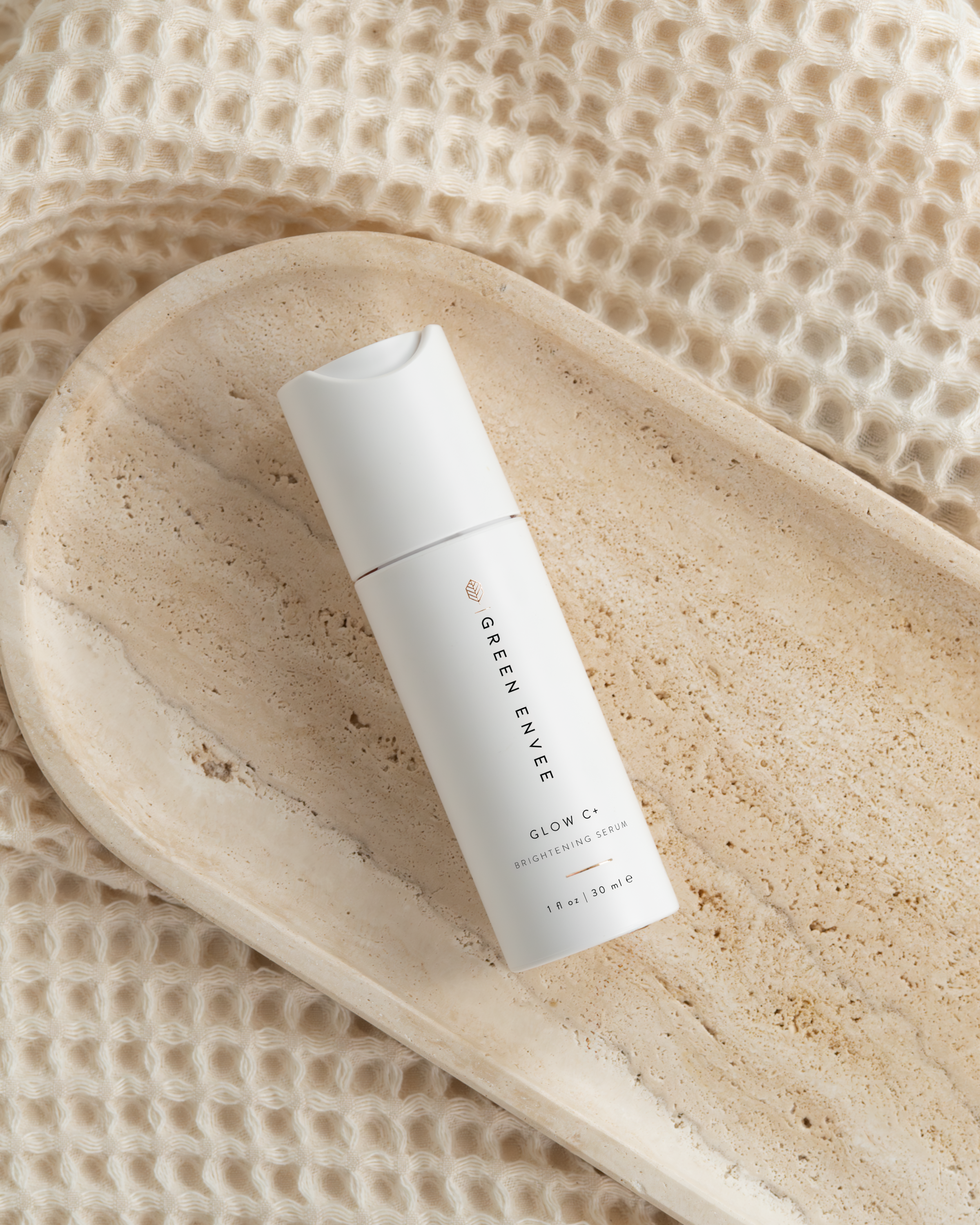 GlowC+BrighteningSerum(3705)-4.png