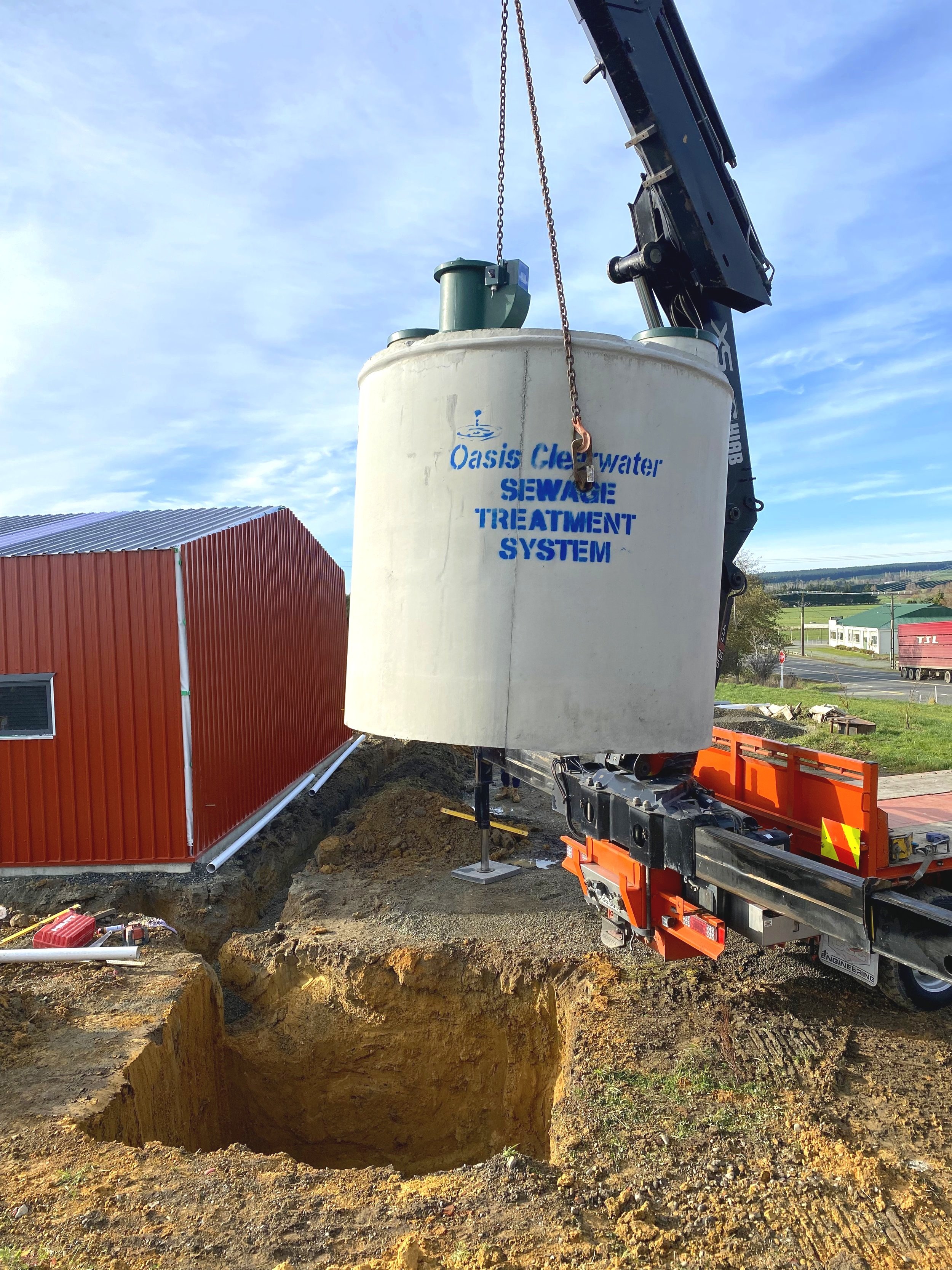 Installation of Oasis Clearwater Sewage Treatment System, Southland Oasis specialist, Oasis systems Southland, Oasis effluent systems southland, Oasis effluent systems Invercargill, Rohan Mahon Plumbing & Drainlaying