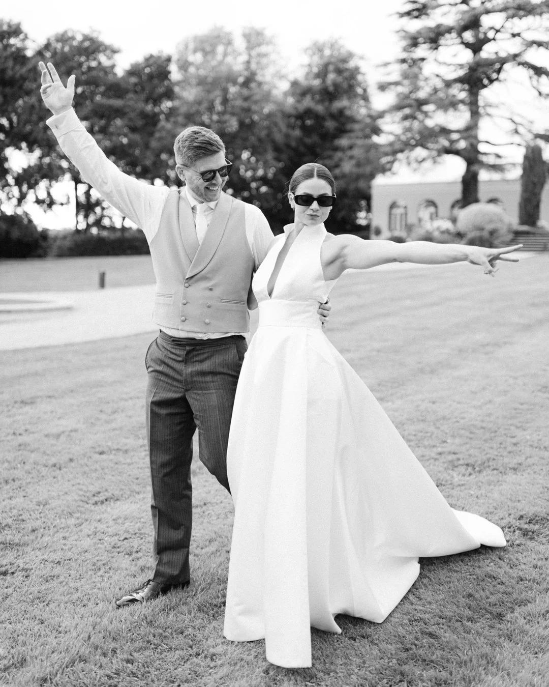 Hello weekend!

As wedding season is getting underway, I've had a busy week of calls catching up on exciting plans for upcoming Spring weddings.

I can already tell it's going to be an incredible year of weddings and am so grateful that I get to work