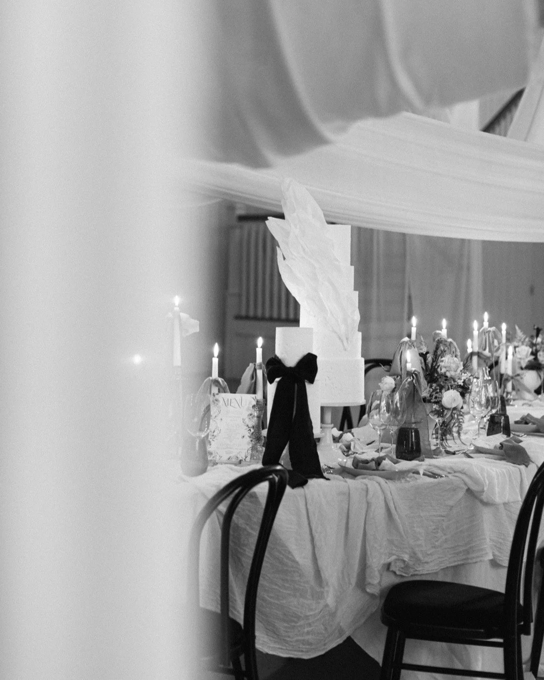 Bringing a little monochrome magic to this Halloween with the most incredible styling at @thewhitebarnuk 🖤

Photos @tarastattonphotography
Venue &amp; styling @thewhitebarnuk
Cakes @cakedesignbyhollymiller
Florist @flowersevolution 
Draping @fikaeve