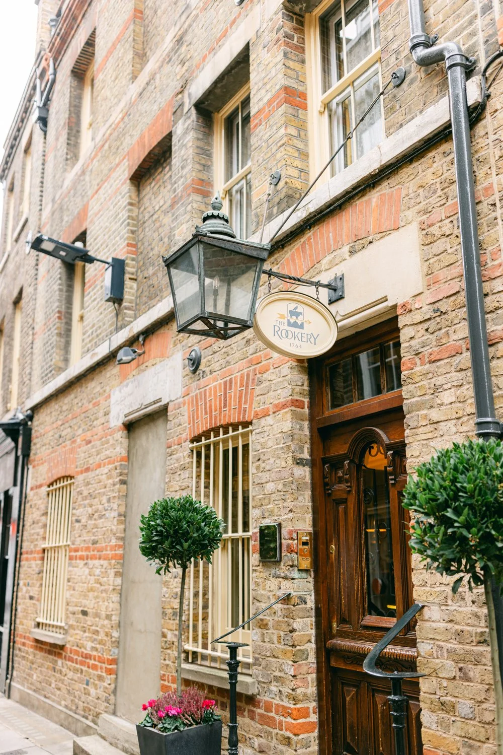 Tara-Statton-Photography-London-Editorial-Wedding (13).jpg