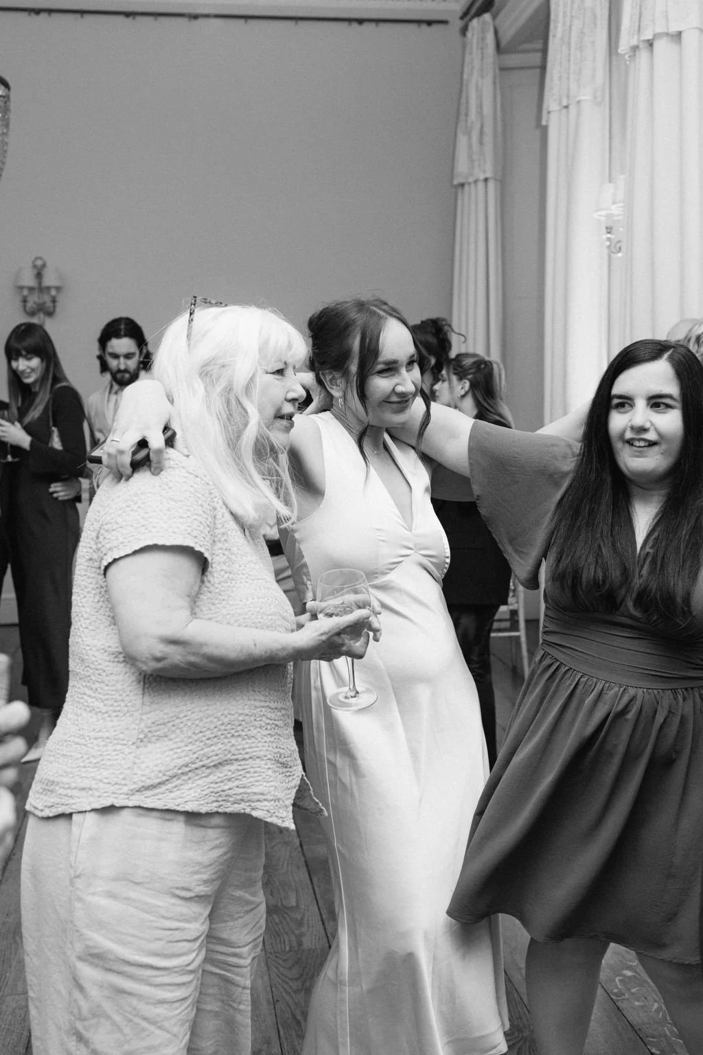 Tara-Statton-Photography-Pynes-House-Wedding-Devon (193).jpg