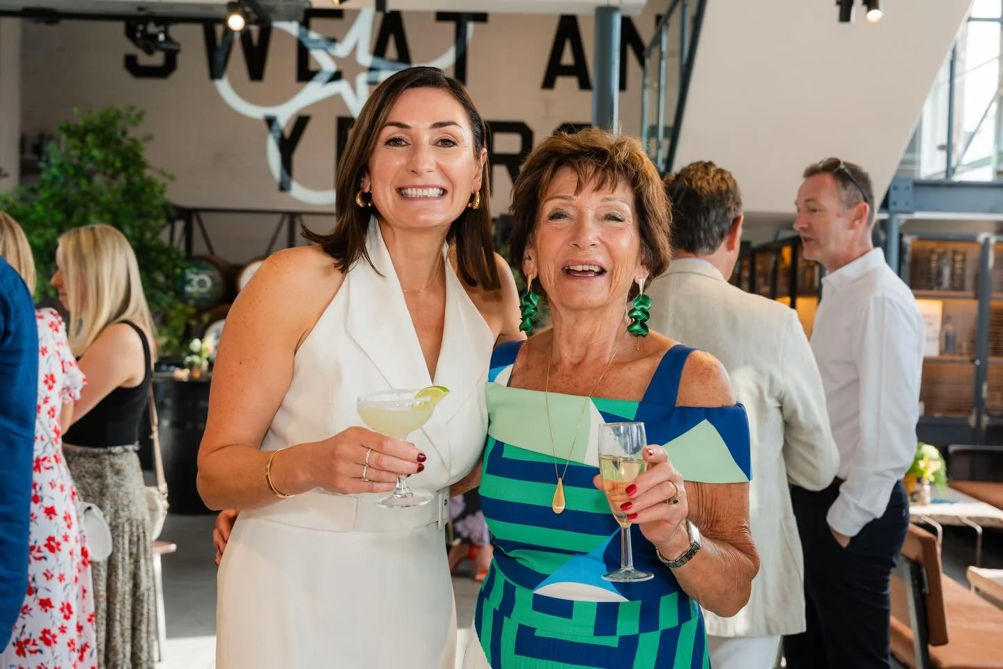 Happy Mother&rsquo;s Day to my fabulous mum @carolynminnis1 Simply the best! 💝🥂