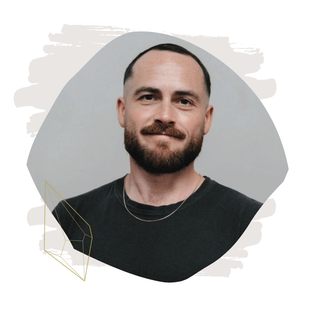 Picture of Natan Daskal, Licensed Massage Therapist, trauma-informed bodyworker, movement educator, and somatic and expressive arts therapy practitioner who supports people to access their body’s innate wisdom, creativity, and capacity to heal.