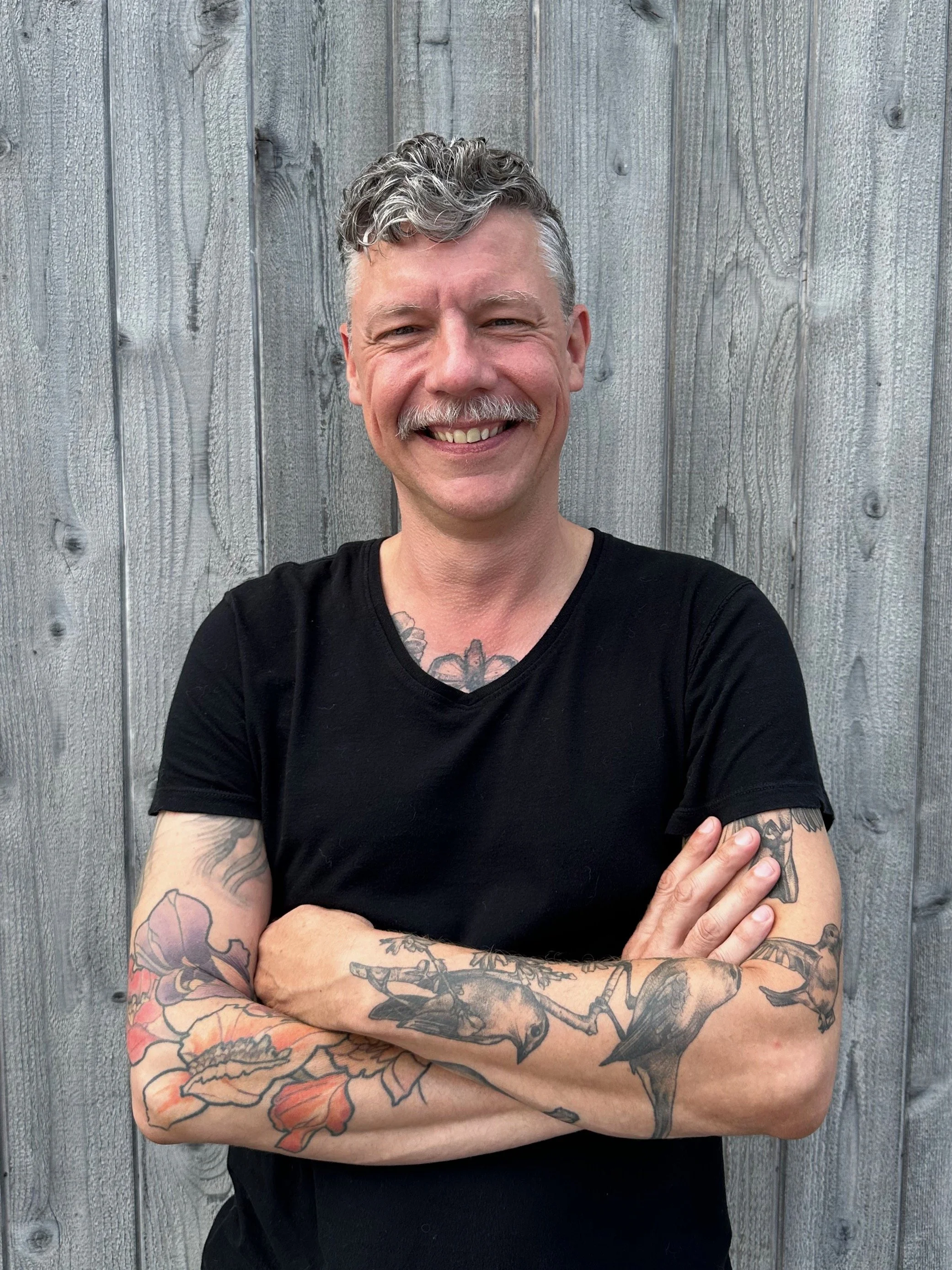 Picture of Korneel Bouman, Massage Therapist who practices out of Woodstock Healing Arts.  Analytical, intuitive and compassionate, Korneel uses a mix of modalities to customize their clients’ treatments based on their physical and emotional needs.