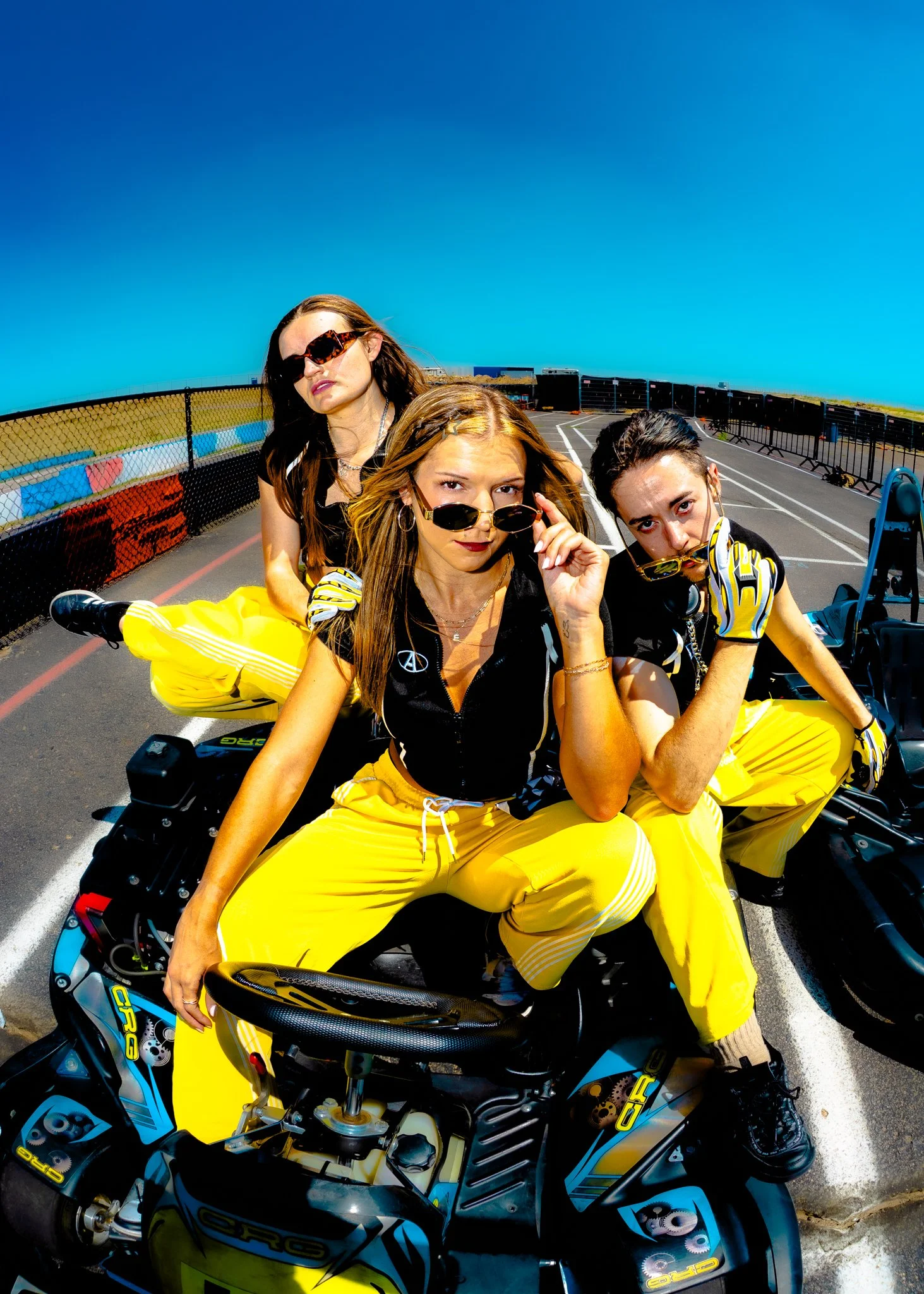 86x68 Crew's Race