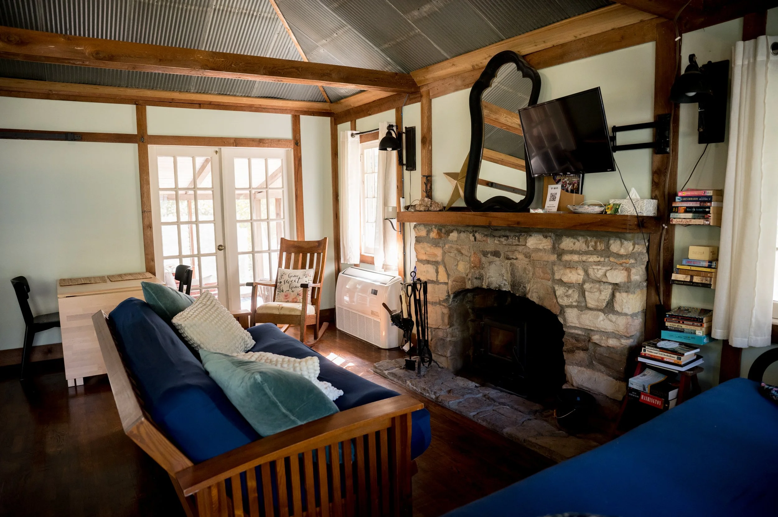 Scott_CabinAirbnb_Oct_25-29.jpg