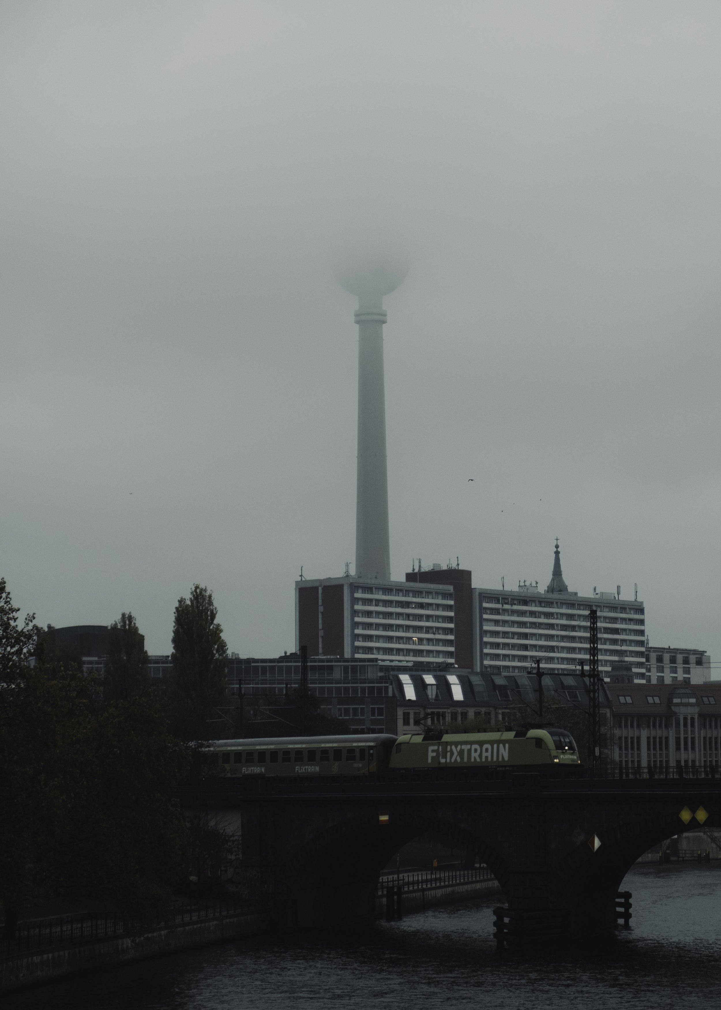 19-11-08 BERLIN RITZ-CARLTON LEWIS HAMILTON FINALS-52.jpg