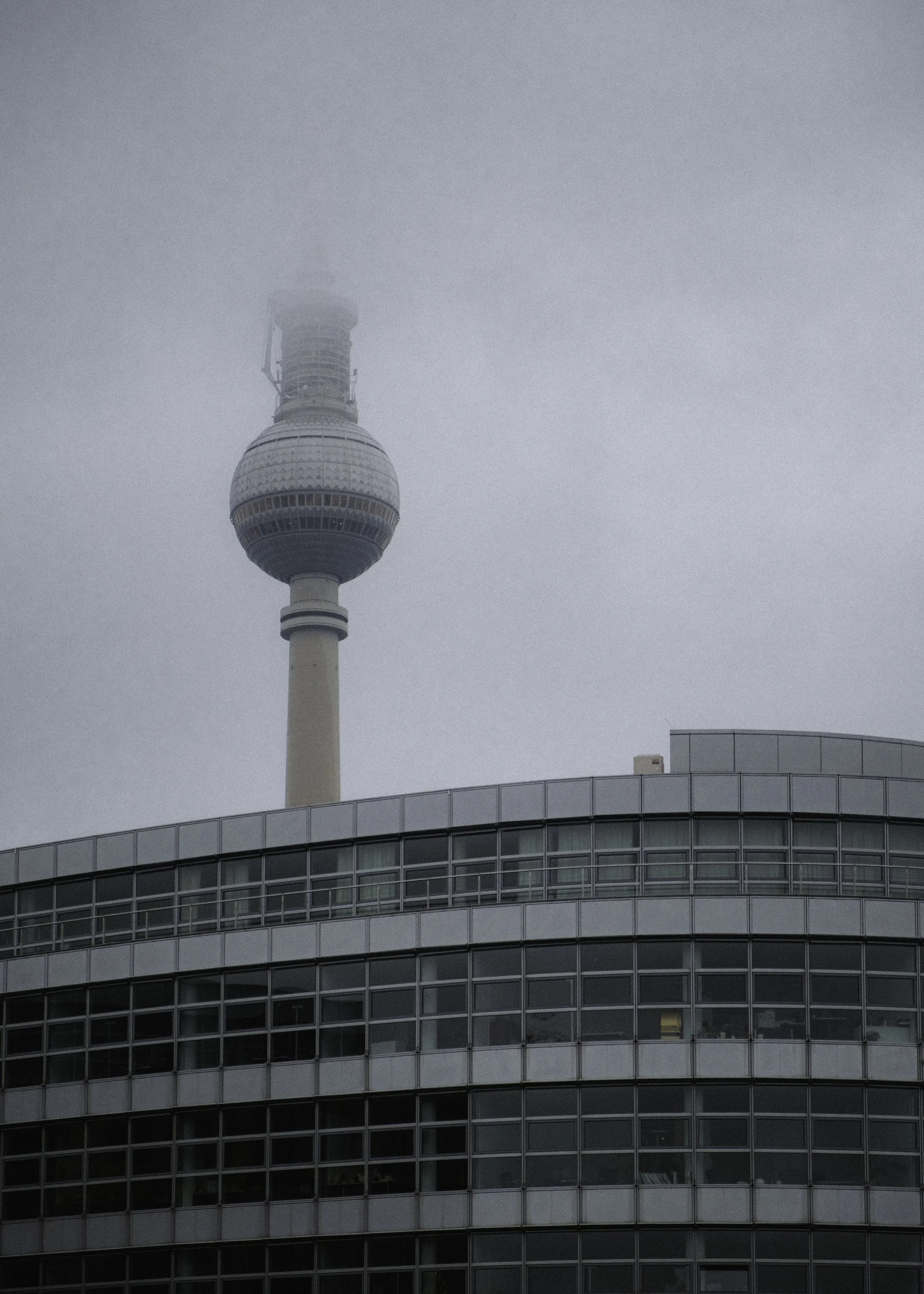 19-11-08 BERLIN RITZ-CARLTON LEWIS HAMILTON FINALS-54.jpg