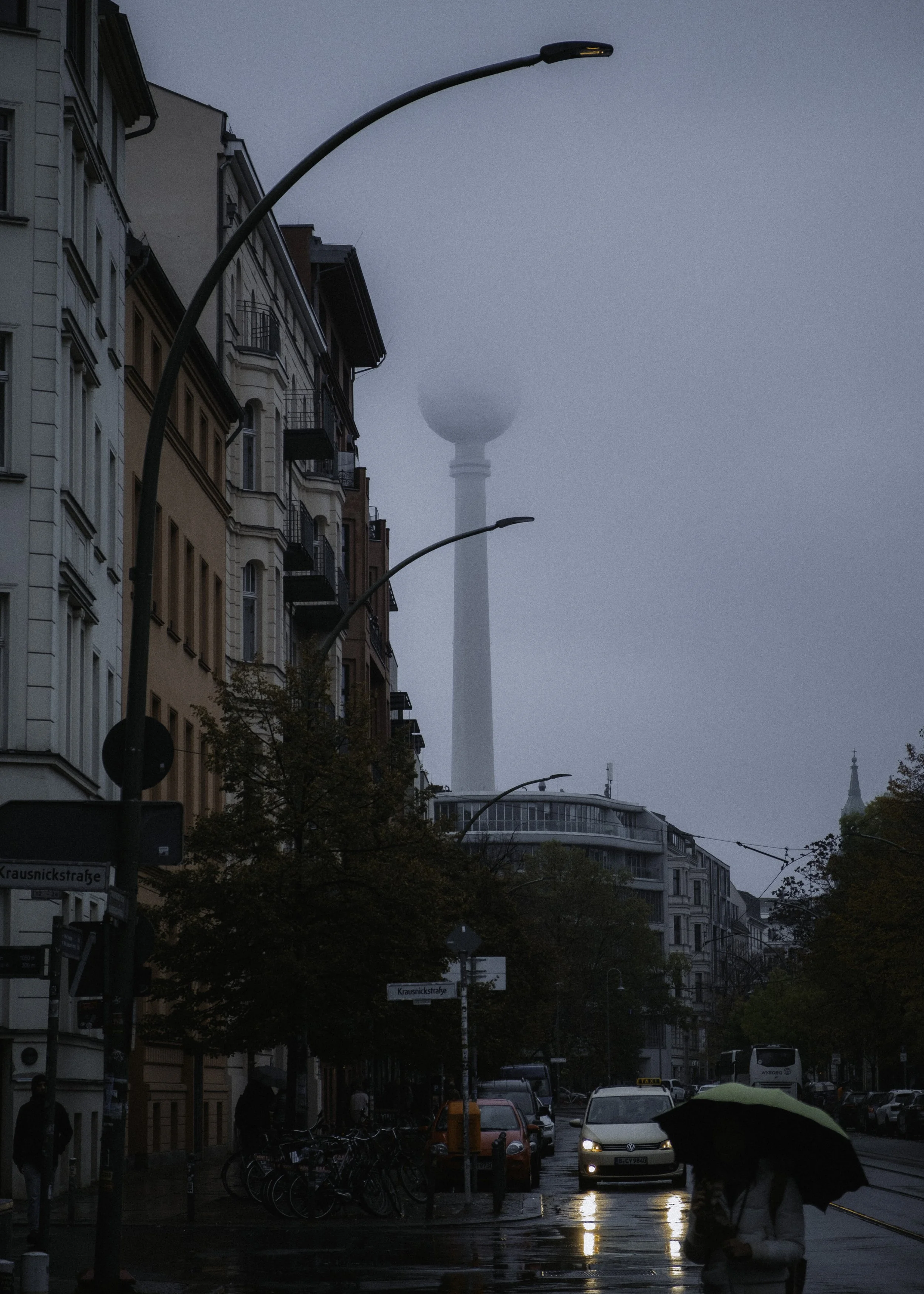 19-11-08 BERLIN RITZ-CARLTON LEWIS HAMILTON FINALS-45.jpg