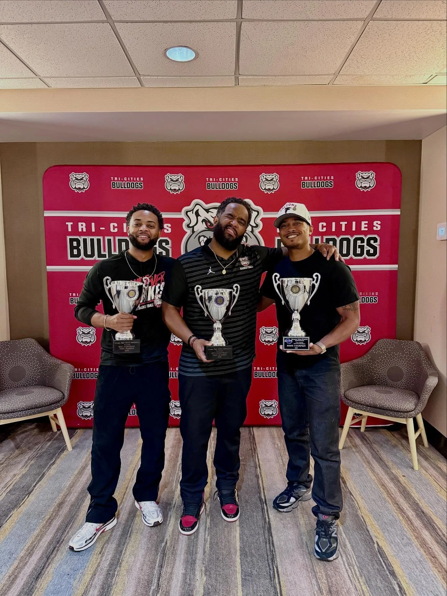 @wetterbird &amp; @gritsandgospel are proud to be Silver Elite sponsors of the @tricities_bulldogs Varsity Boys Basketball Team yet again this season! 

Being a pillar of the community isn&rsquo;t as much about who you are as it is who you do to with