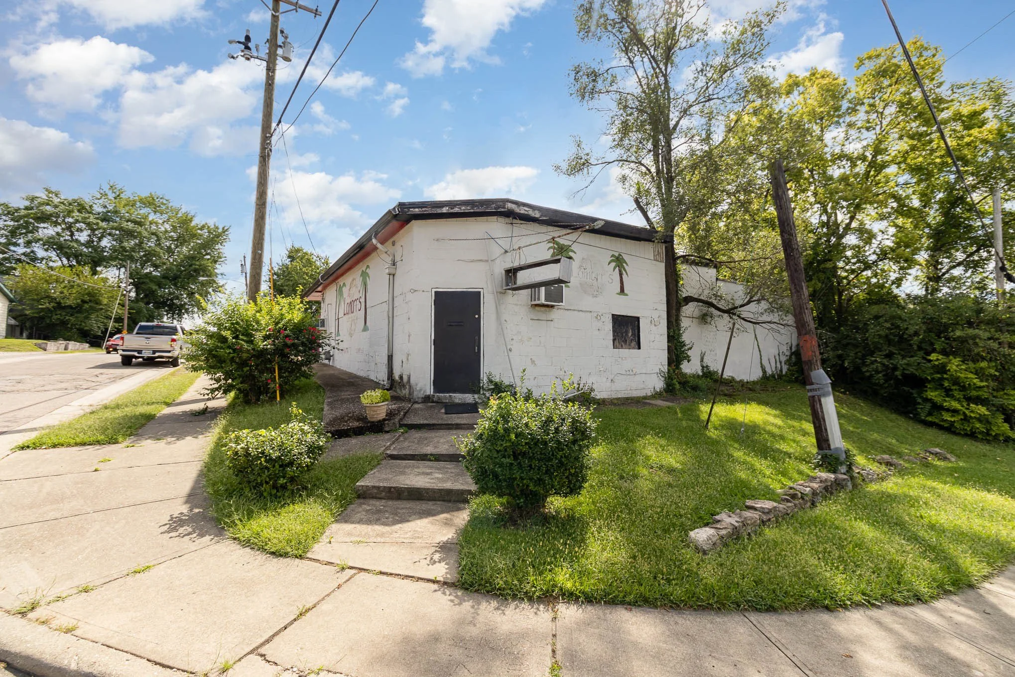 Lamarr's Lounge.jpeg