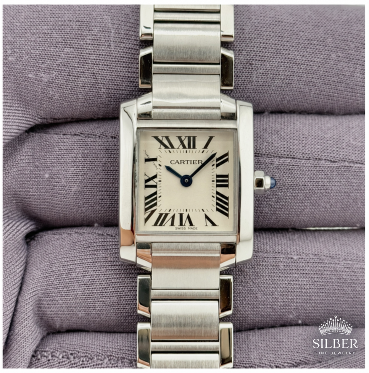 Cartier watch with subtle Silber logo.png