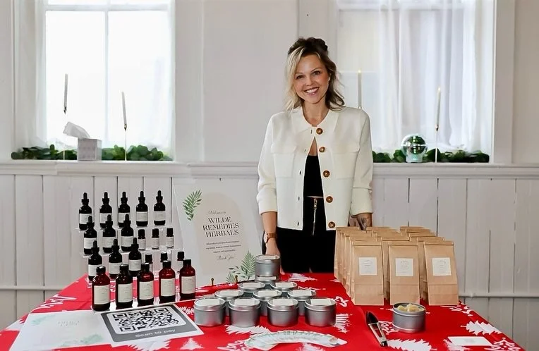 FRIENDS! 
I&rsquo;m making herbal bundles for the holidays and have TWO to choose from! These make a great gift for someone looking to support their system through the Winter and to simply find relaxation. 

Calm Me 🫶🏼
Restful 🫶🏼

Both include a 