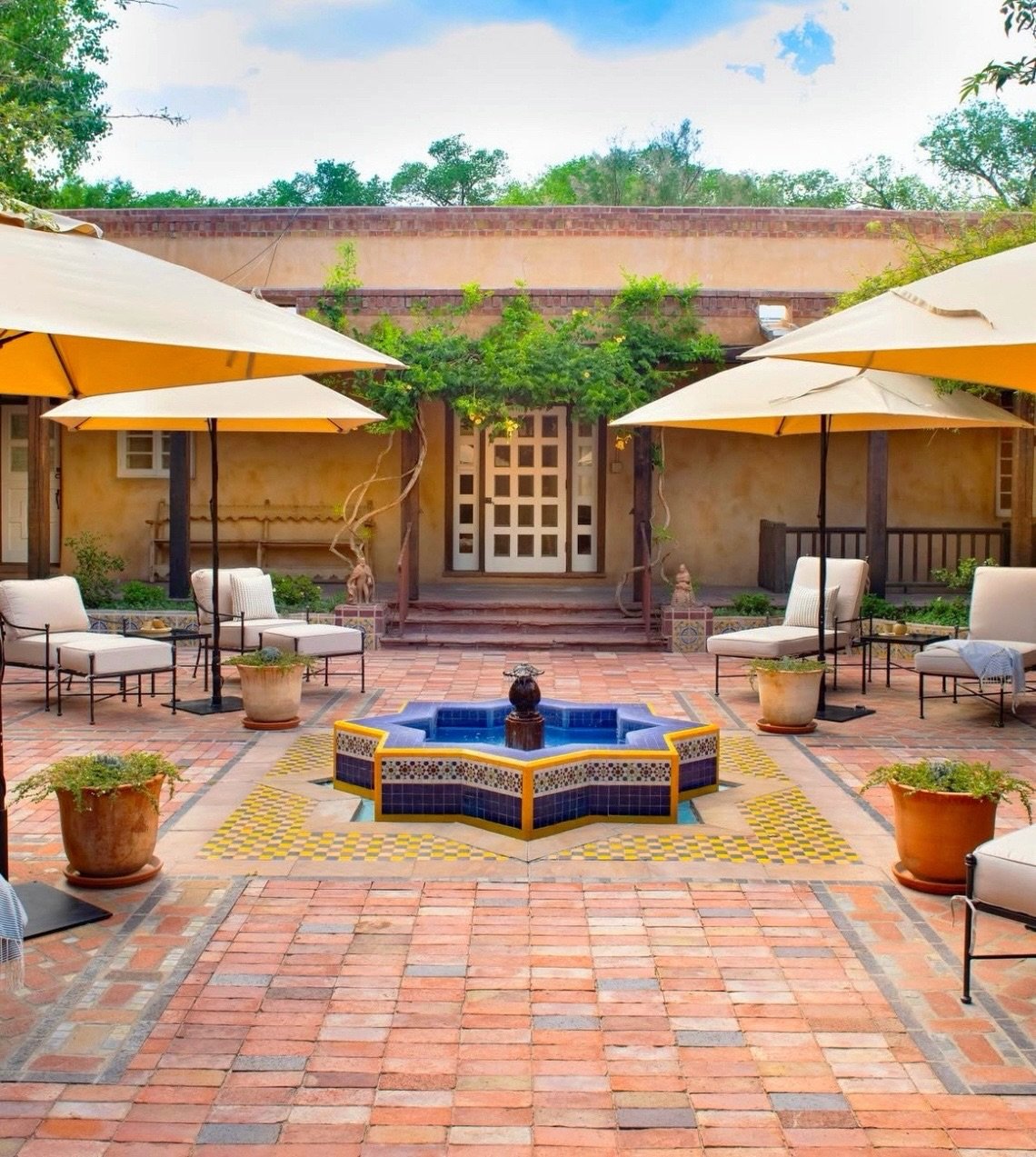 On this rainy April Easter I am dreaming of the sunny southwest days! ☀️ And as promised&hellip; NEW RETREAT ANNOUNCEMENT for Spring of 2027 🌶️ 

March 24th-28th, you are invited to Follow your Light in NEW MEXICO!

4 nights on an organic farm surro