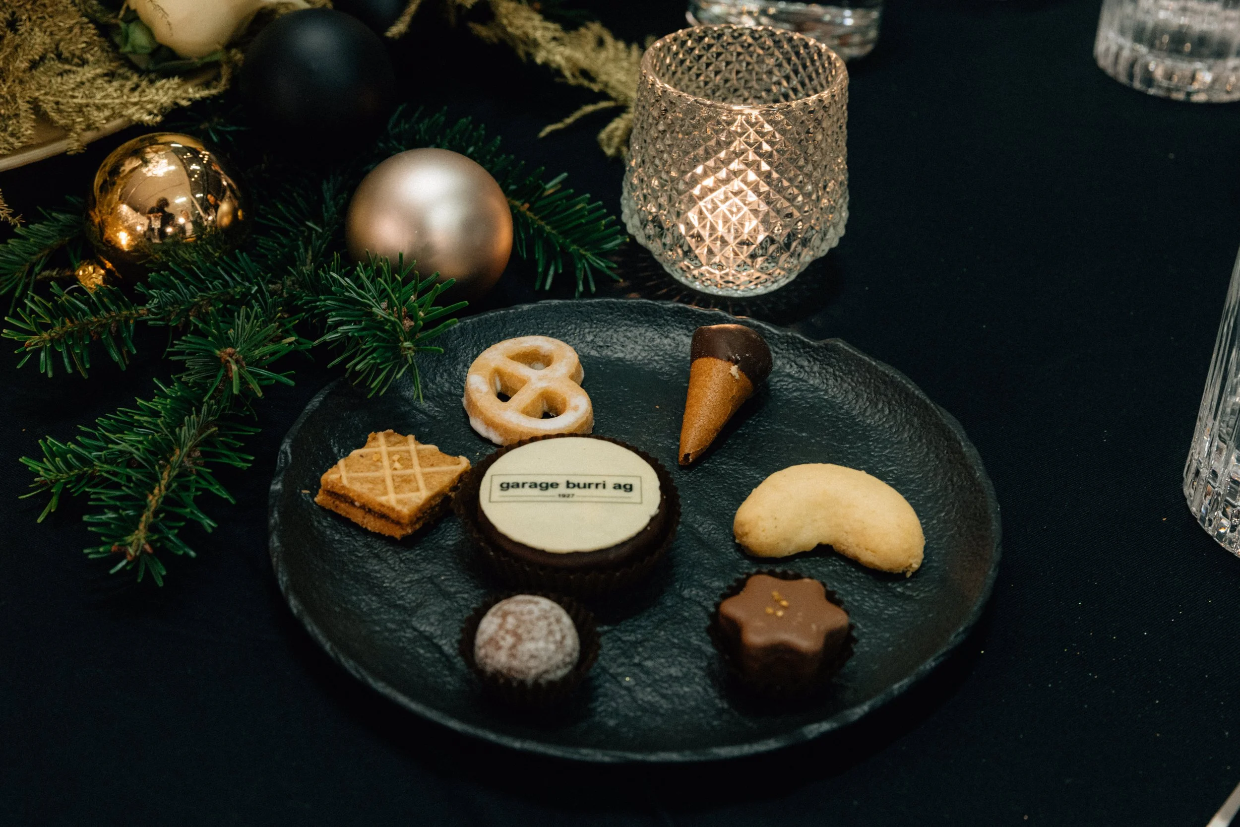 rangerover_christmas_burri_2025-82.jpg