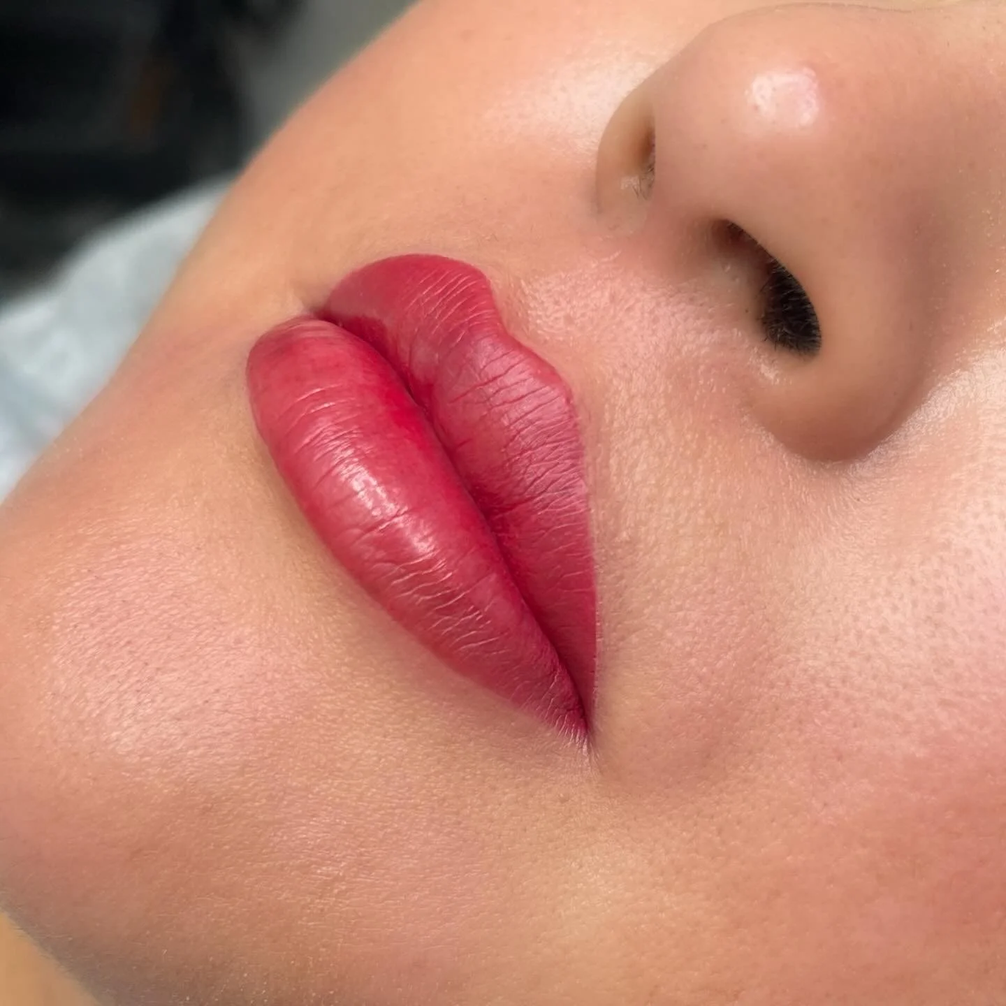 Scared of lip blush??? 💋
It may look bright when freshly done, but it heals into a soft, blush look!  Now my client only needs to add clear gloss every day. Can’t get any easier than that!
DM me to book!!! 
#lipblush #pmulips #lips #pmuarti
