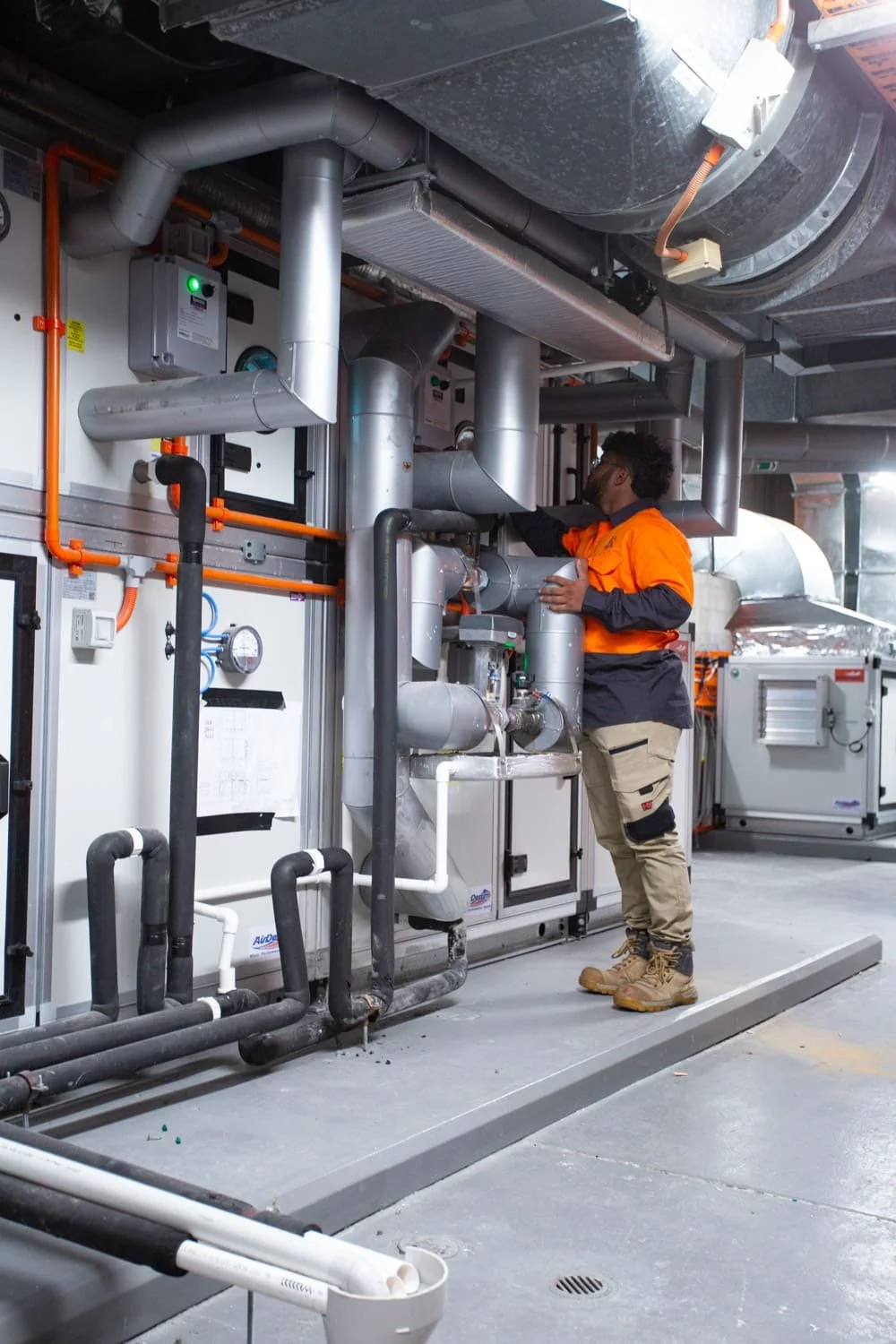 Gray-Bros-Air-Conditioning-Gold-Coast-HVAC-Compliance-and-Service-Reporting