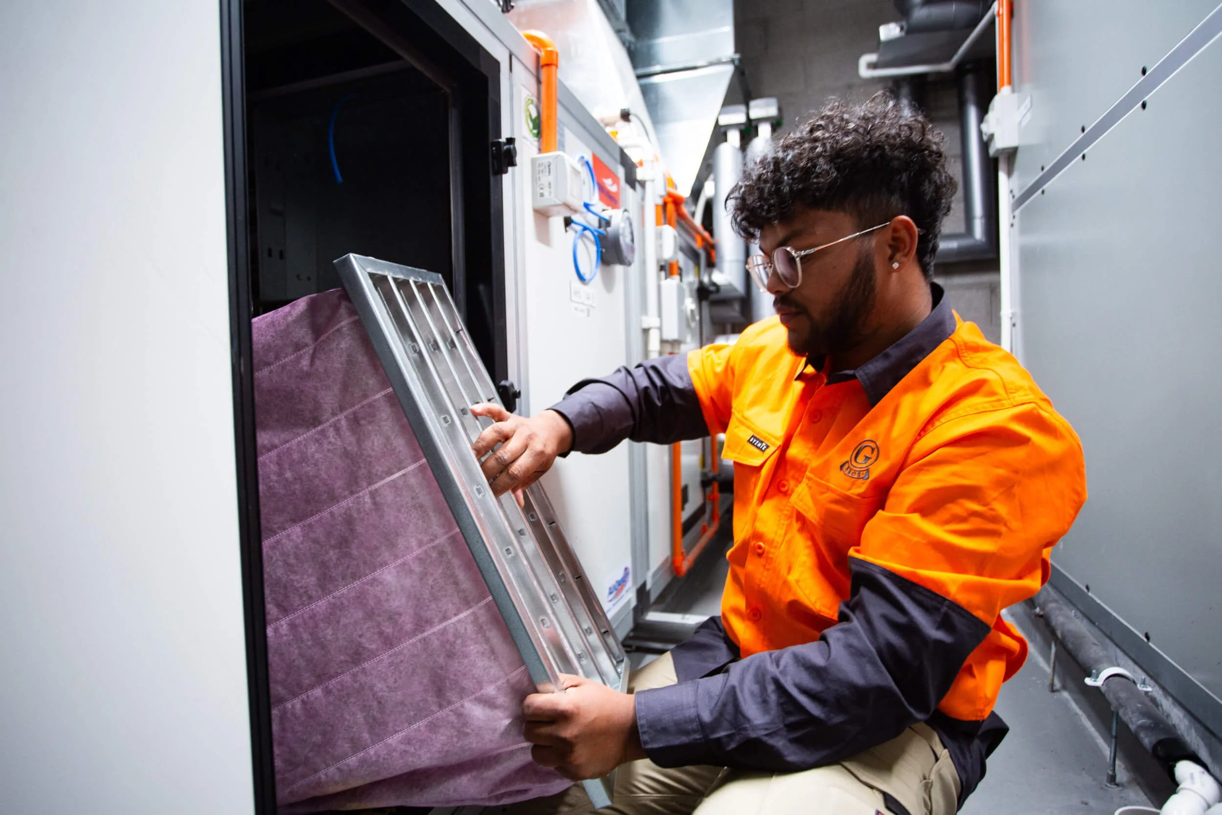 Gray-Bros-Air-Conditioning-Service-and-Maintenance-Hero