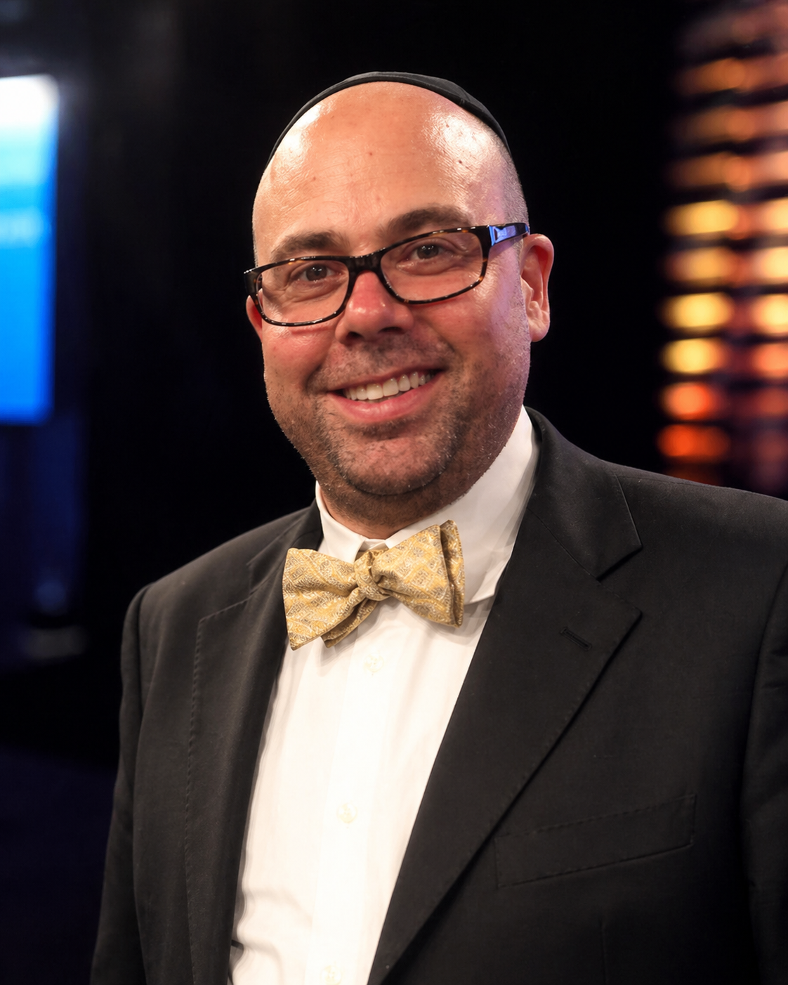 Portrait of Shmueli Newman, Board Member of KR Kosher Certification and entrepreneur behind Flame King.