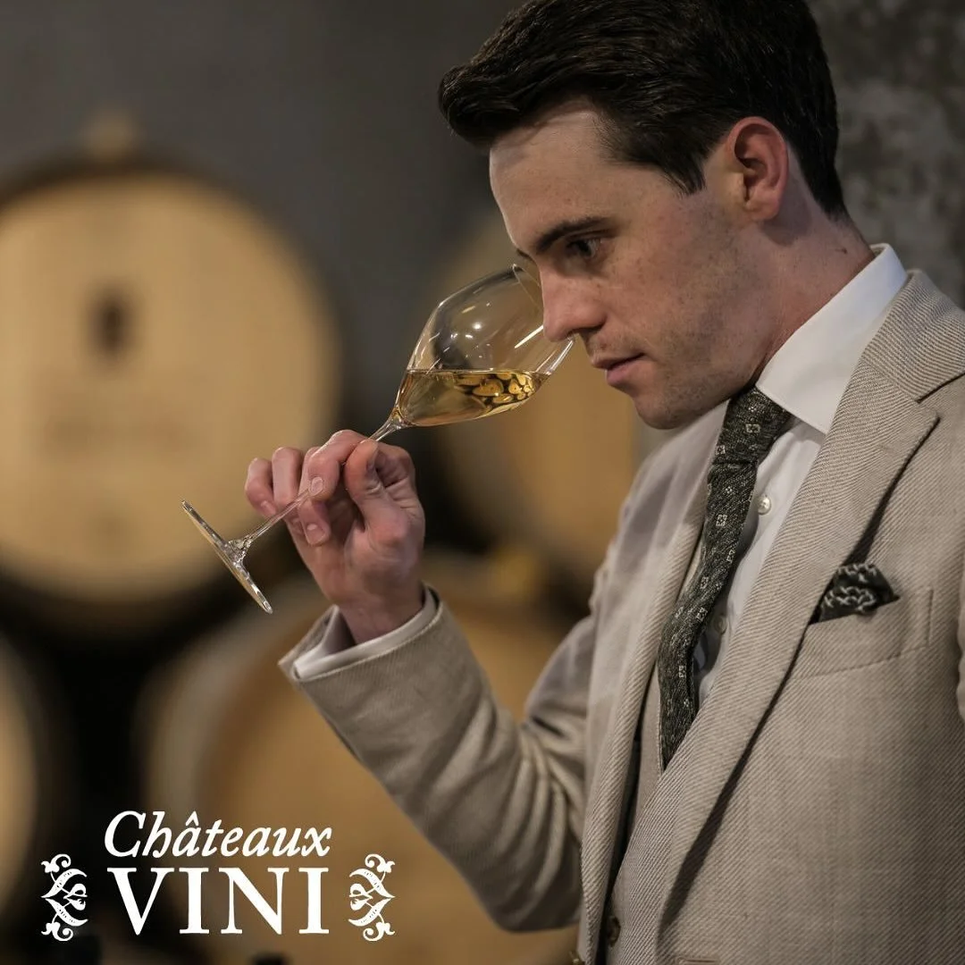 💥Wij deden een TOPTRANSFER! 💥

We zijn trots om Tom Ieven te verwelkomen bij Ch&acirc;teaux Vini als wijnexpert.

Tom maakte ondermeer naam als topsommelier bij Hof van Cleve (***) en werd onder andere bekroond als Beste sommelier van Belgi&euml; e