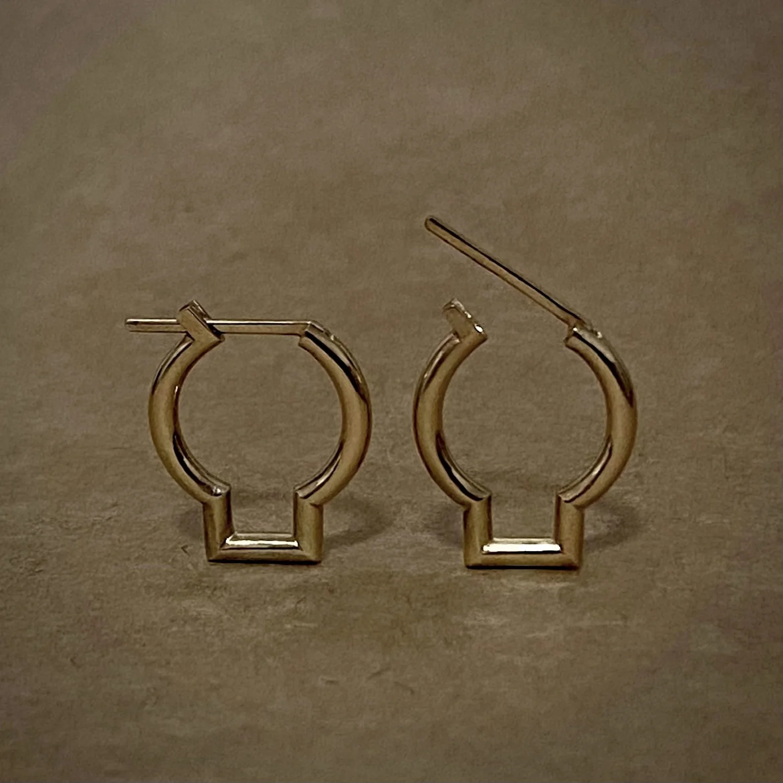 Threshold hoops - short