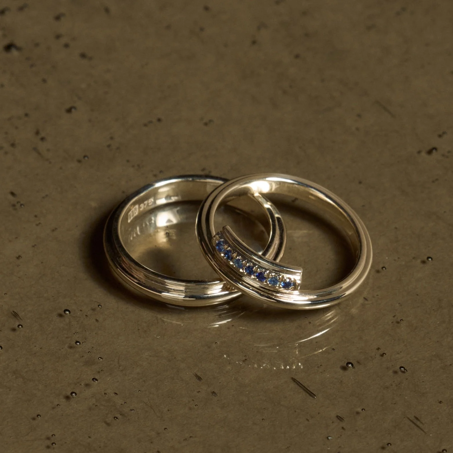 Rails rings with Australian Sapphires