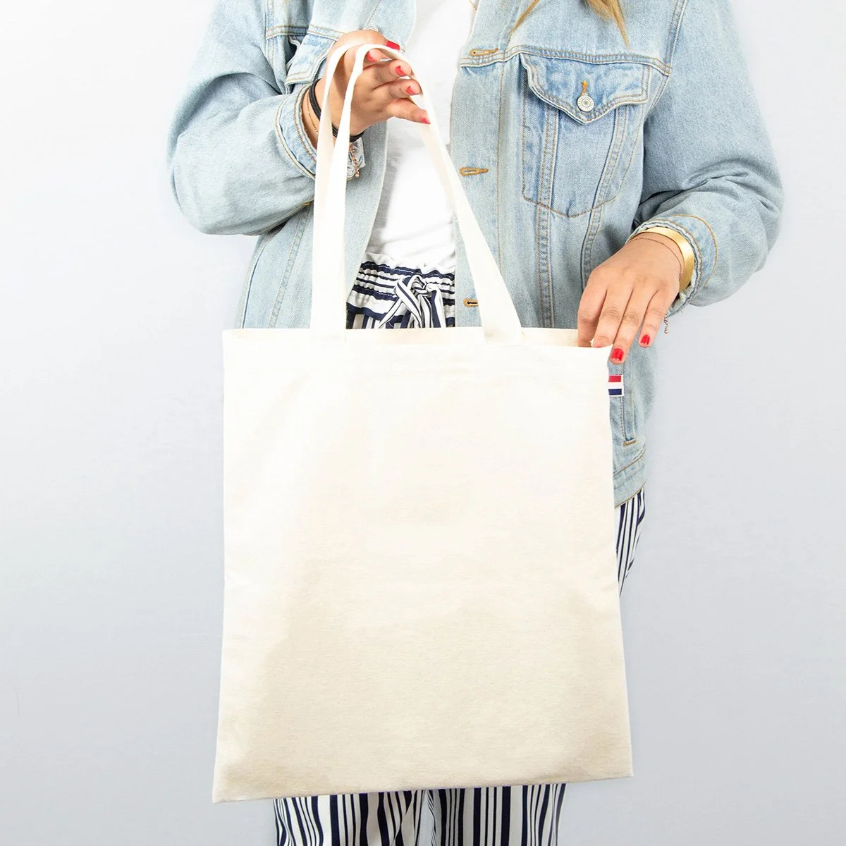 Tote bag personnalisé à Tours — Fabrication française, livraison en Centre-Val de Loire