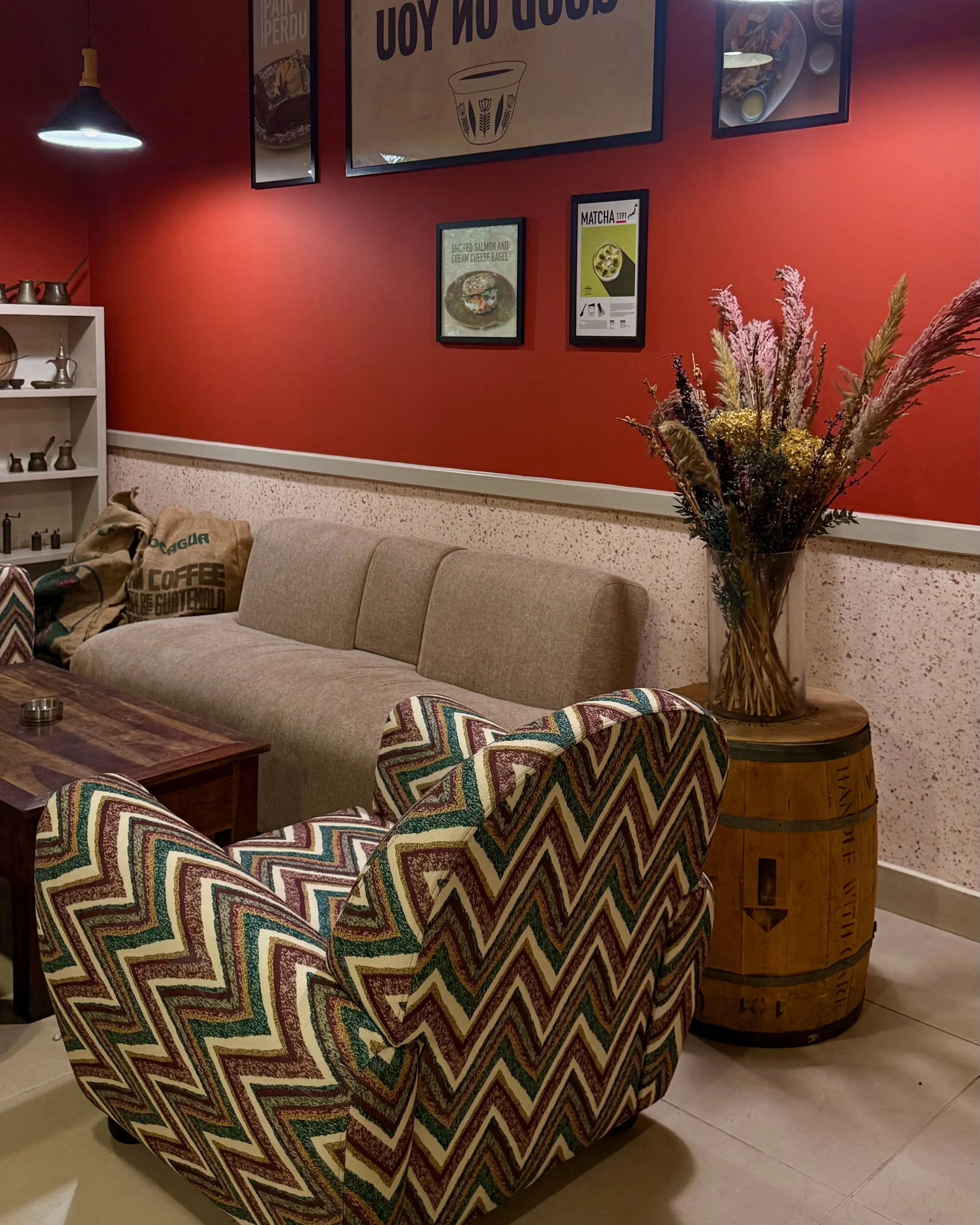 Cafe Younes Hamra -Chill Area 02.jpeg