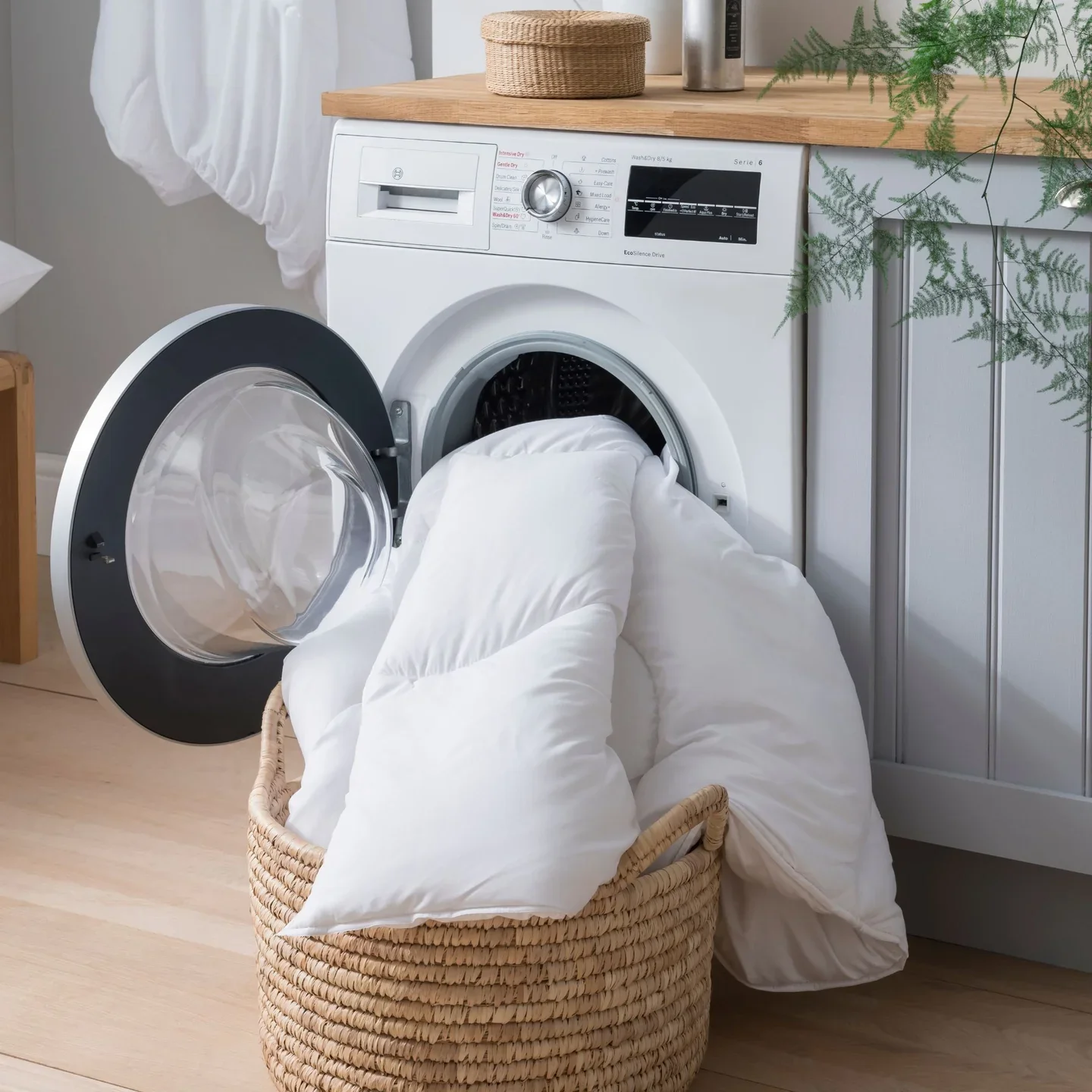 FBC_Spundown_duvet_Washing_machine_1_7be6b539-9a5f-4cec-a984-1191d9c2db40 (1).webp