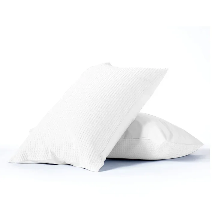 night-lark_cotton-waffle_pillowcase_white_1.webp
