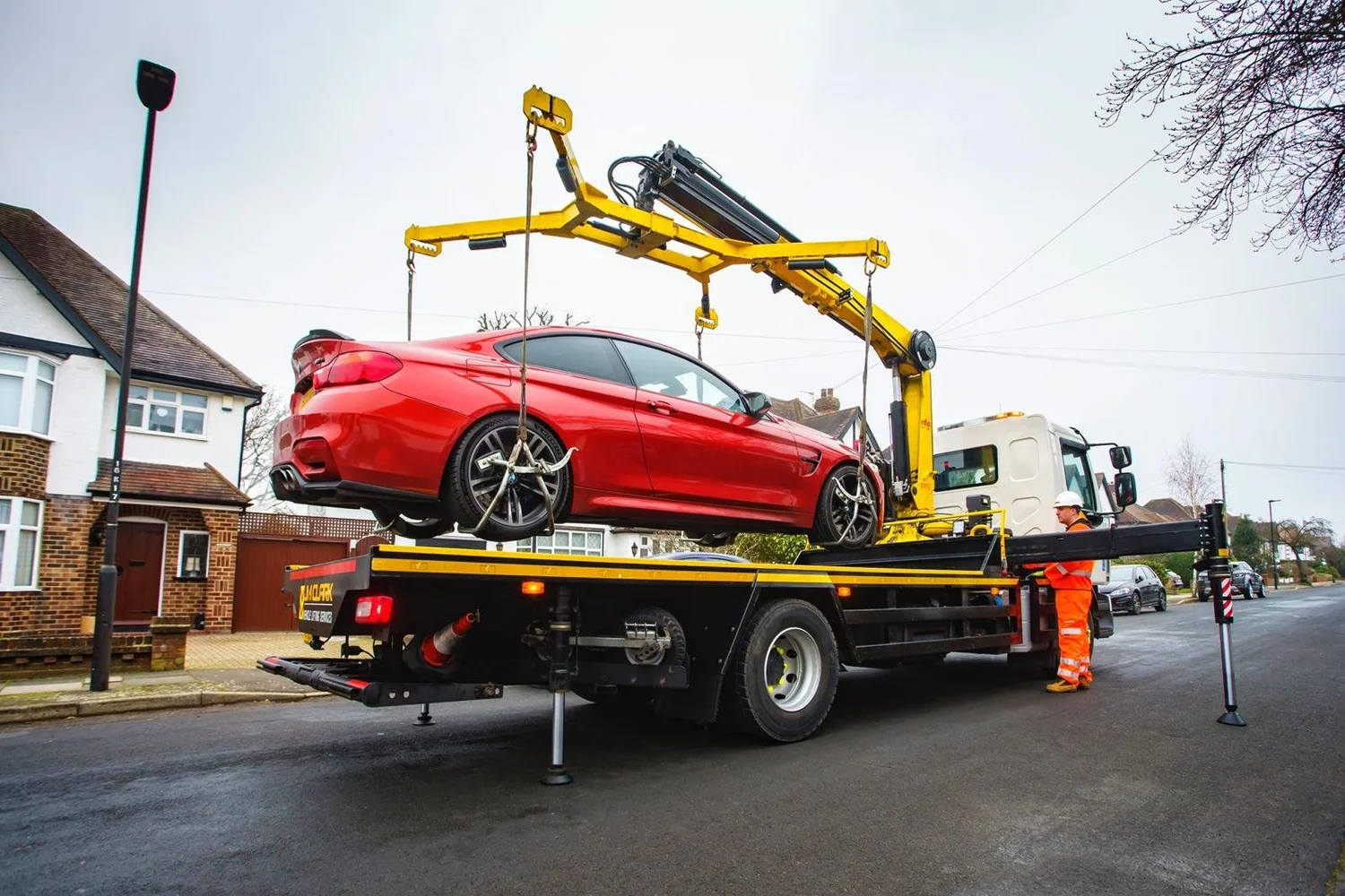 How JM Clark Ensures Safe and Damage-Free Vehicle Lifting — JM Clark ...