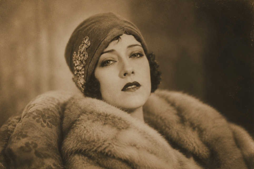 Lesung - &nbsp;GLORIA SWANSON: „AND ALL THE CAMERAS LOVED ME“