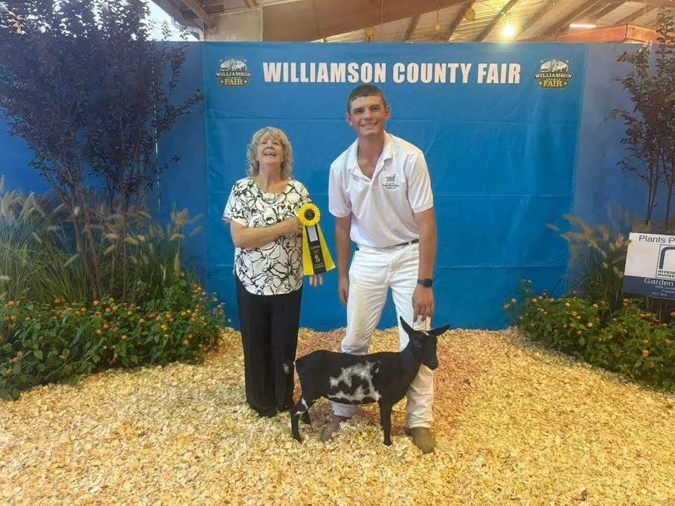 Sweeter than Honey Phlox, 2025 kid, 7th place NAILE 2025

PC: Scape Goat Farms