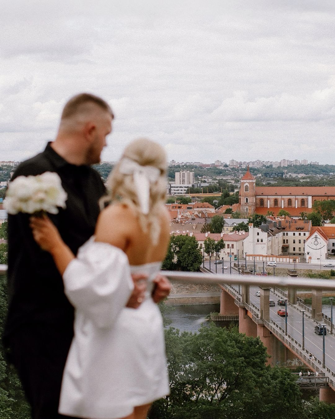 Beata&amp;Irmantas 🌪️⚡️
Kas sakė, kad vestuvės turi būti pagal vadovėlį? Būkit savimi &ndash; tada ir prasideda tikroji magija (ir linksmybės)! 💃✨

 #weddingphotography #photosession #photoshoot #weddingday #weddingdress #weddinginspiration #lovest