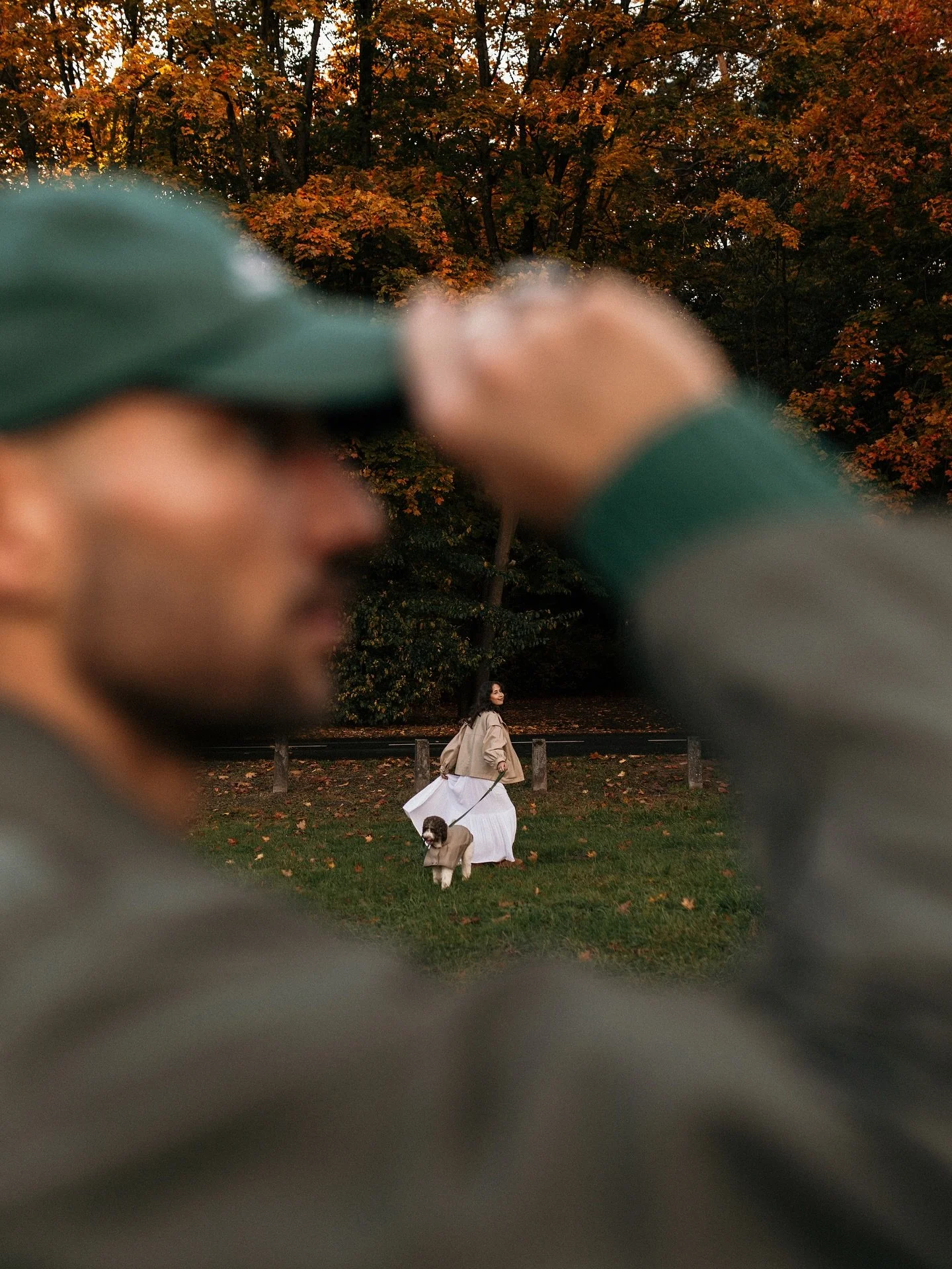 Autumn stories with my fav couple 🍂🥨
@kornytuke &amp; @martynas_less 🎞️

#photooftheday #photoshoot #fotosesija #klaipeda #fotografaslietuva #lithuania #vilnius #lovestory #lovestoryphotography #couple #porosfotosesija #porosfotografai #coupleaest