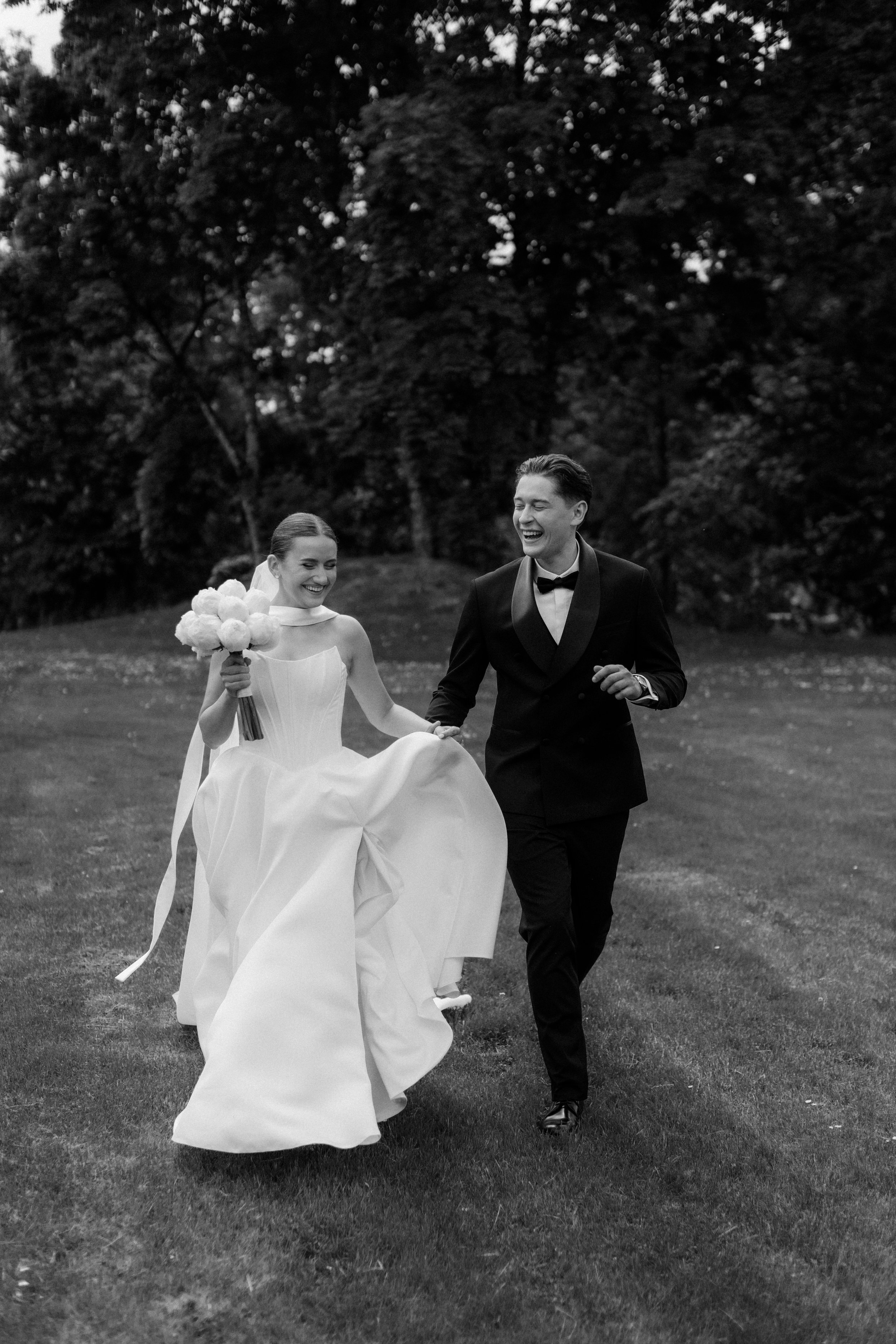 erikauphoto510bw.jpg