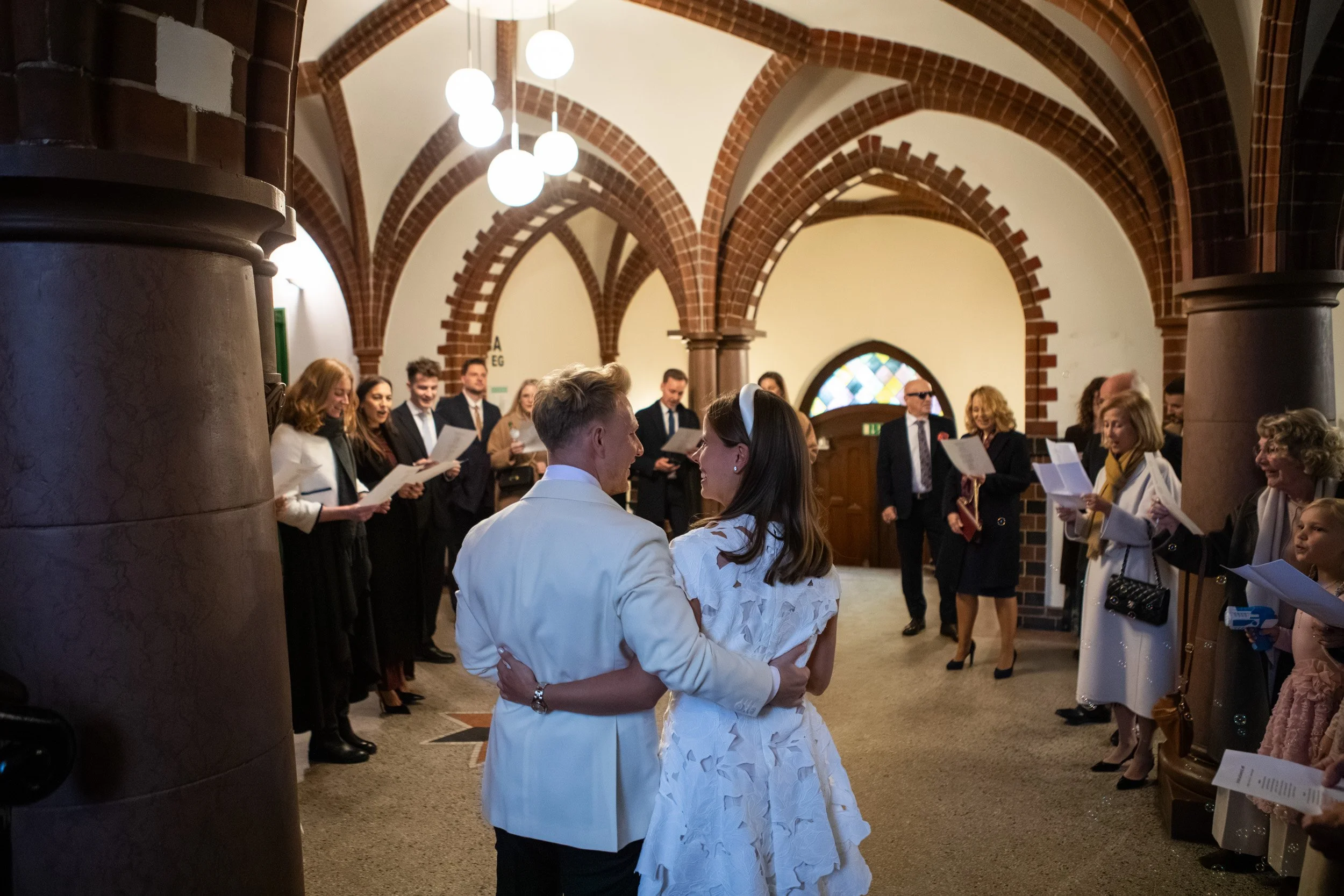 251025_Hochzeit_Charlotte_Sammy_227.jpg