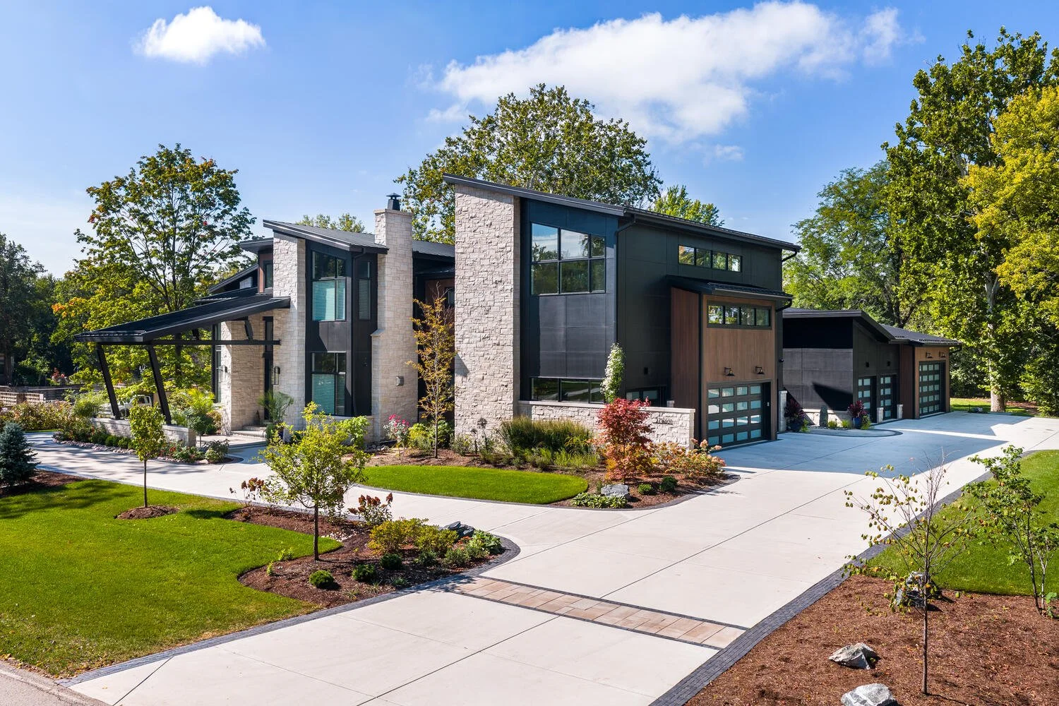 Elemental Forms - Naperville Custom Homes (High Res) (72).jpg