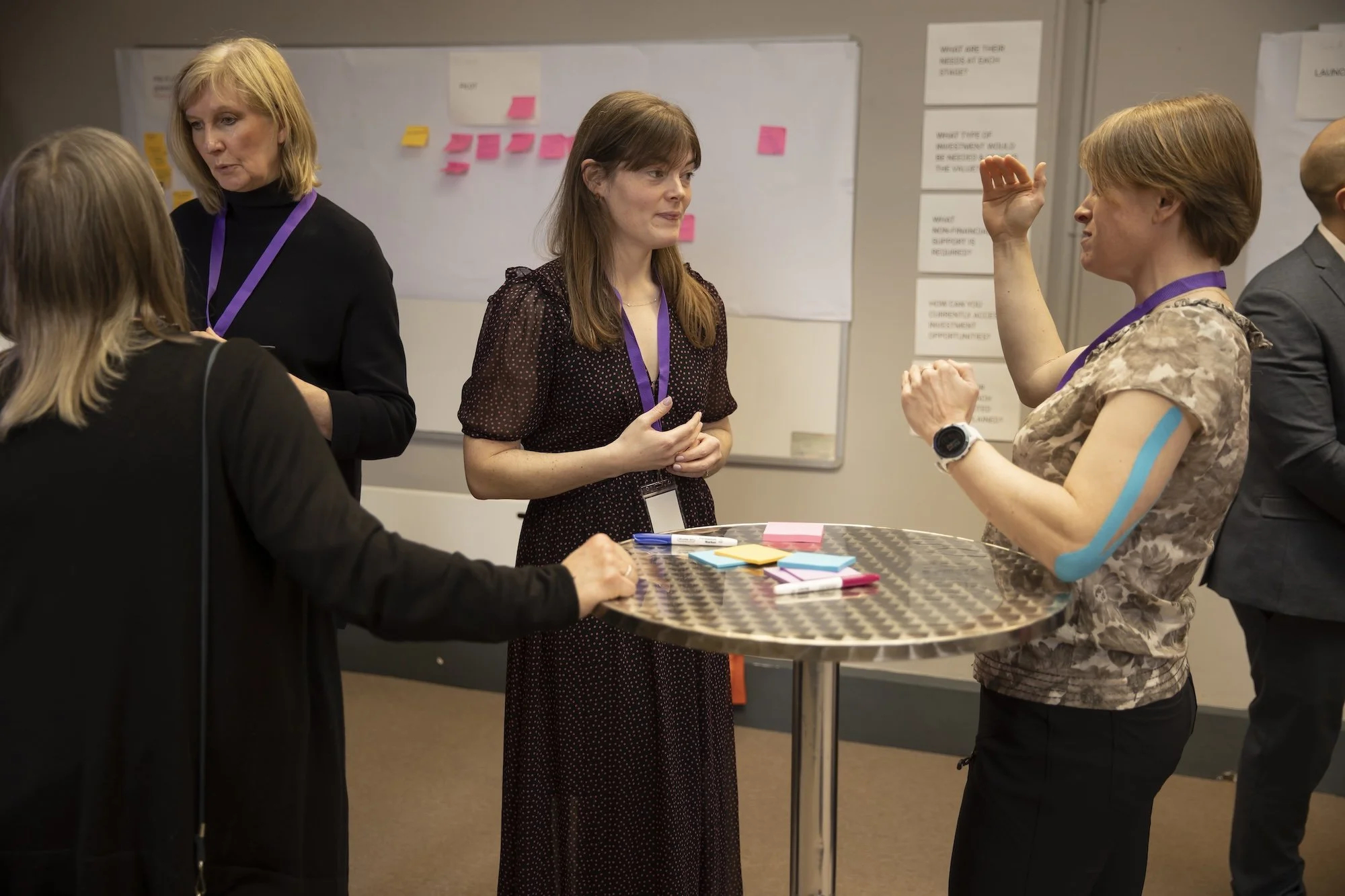 Cyber G&amp;I Bristol Forum - guests chatting