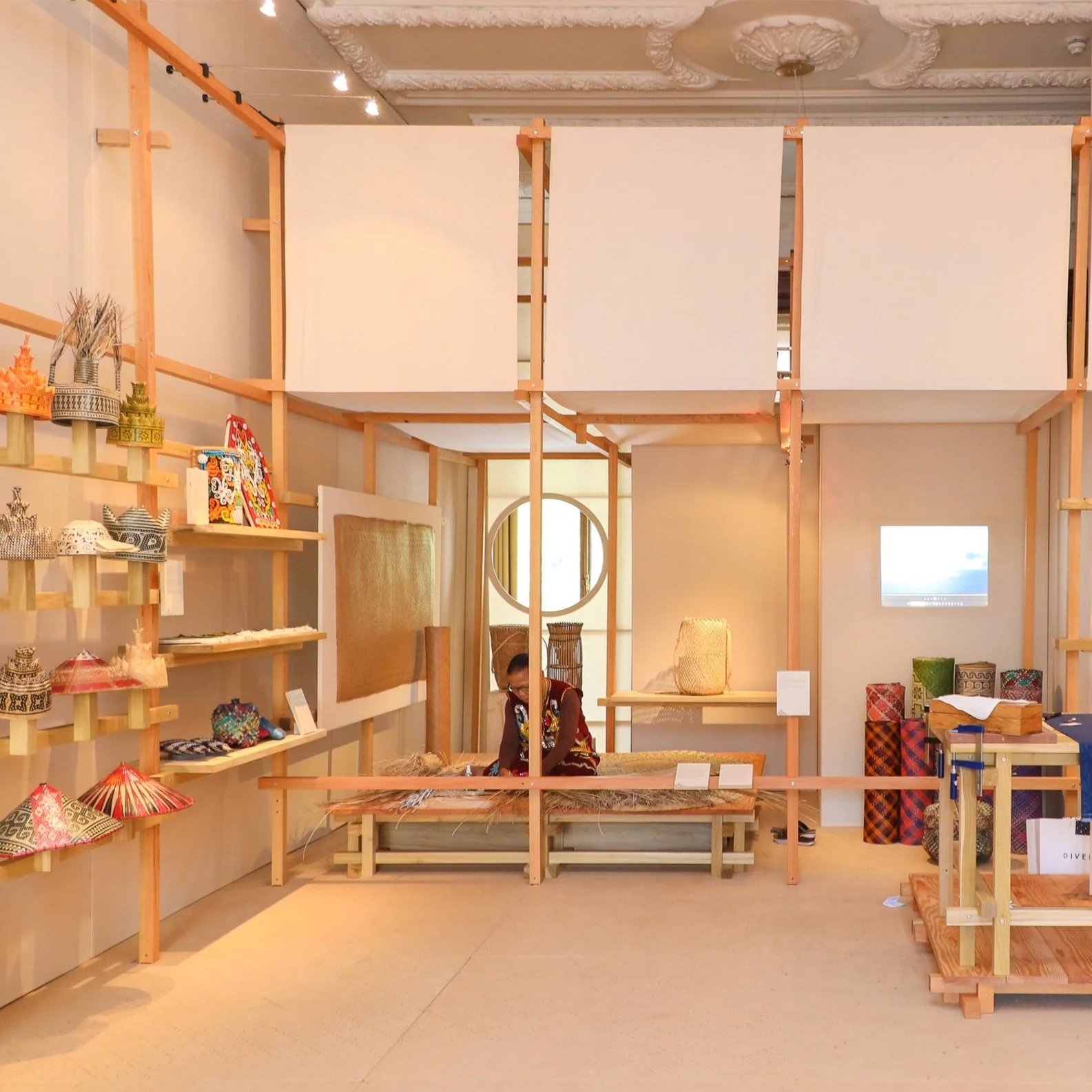 64bea8417bb2e64f32067061_LCW Abstract Nature-6558 copy.jpg