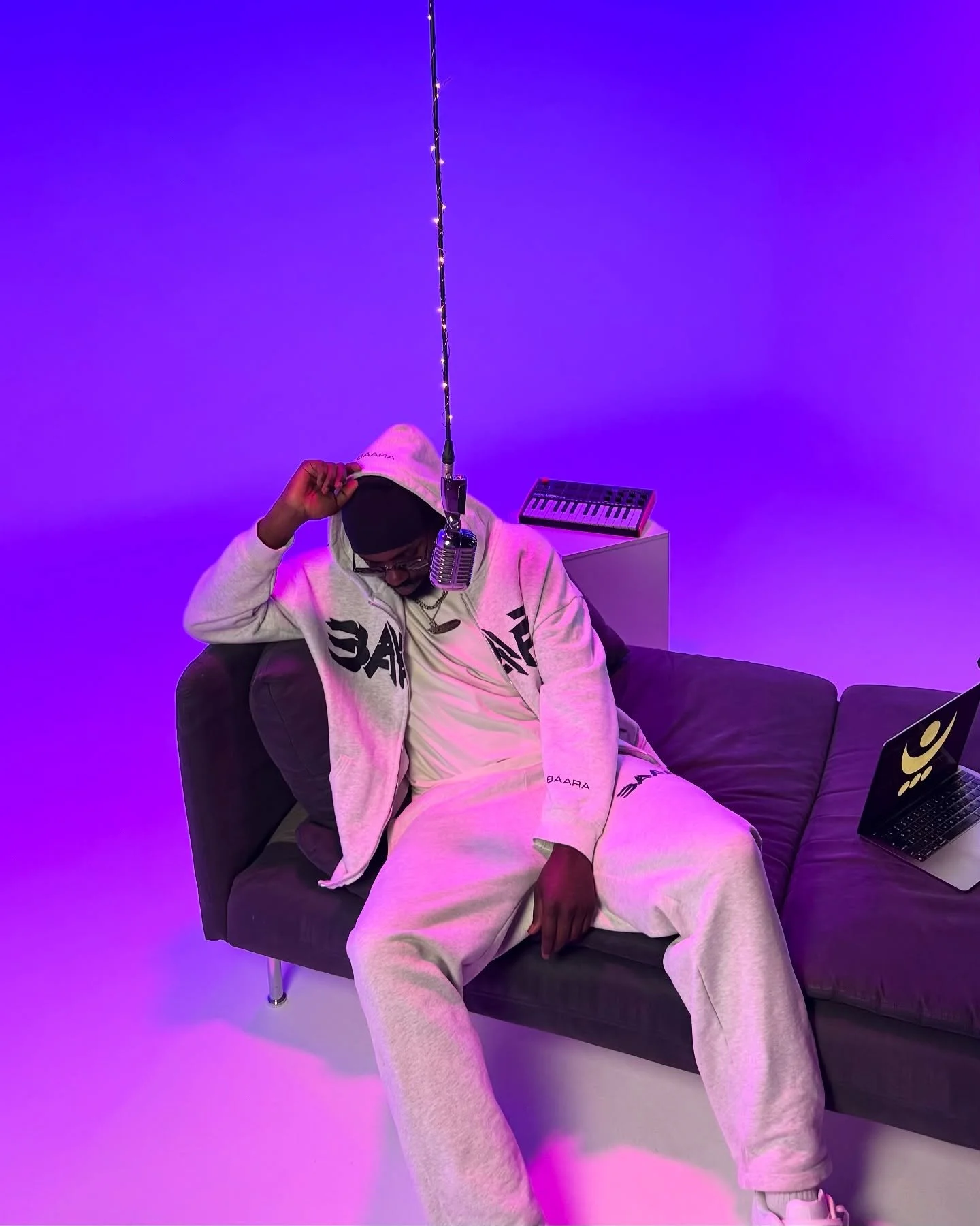 3 semaines. 3 performances exclusives. On continue ce mercredi avec notre deuxi&egrave;me invit&eacute;: @the_venicee