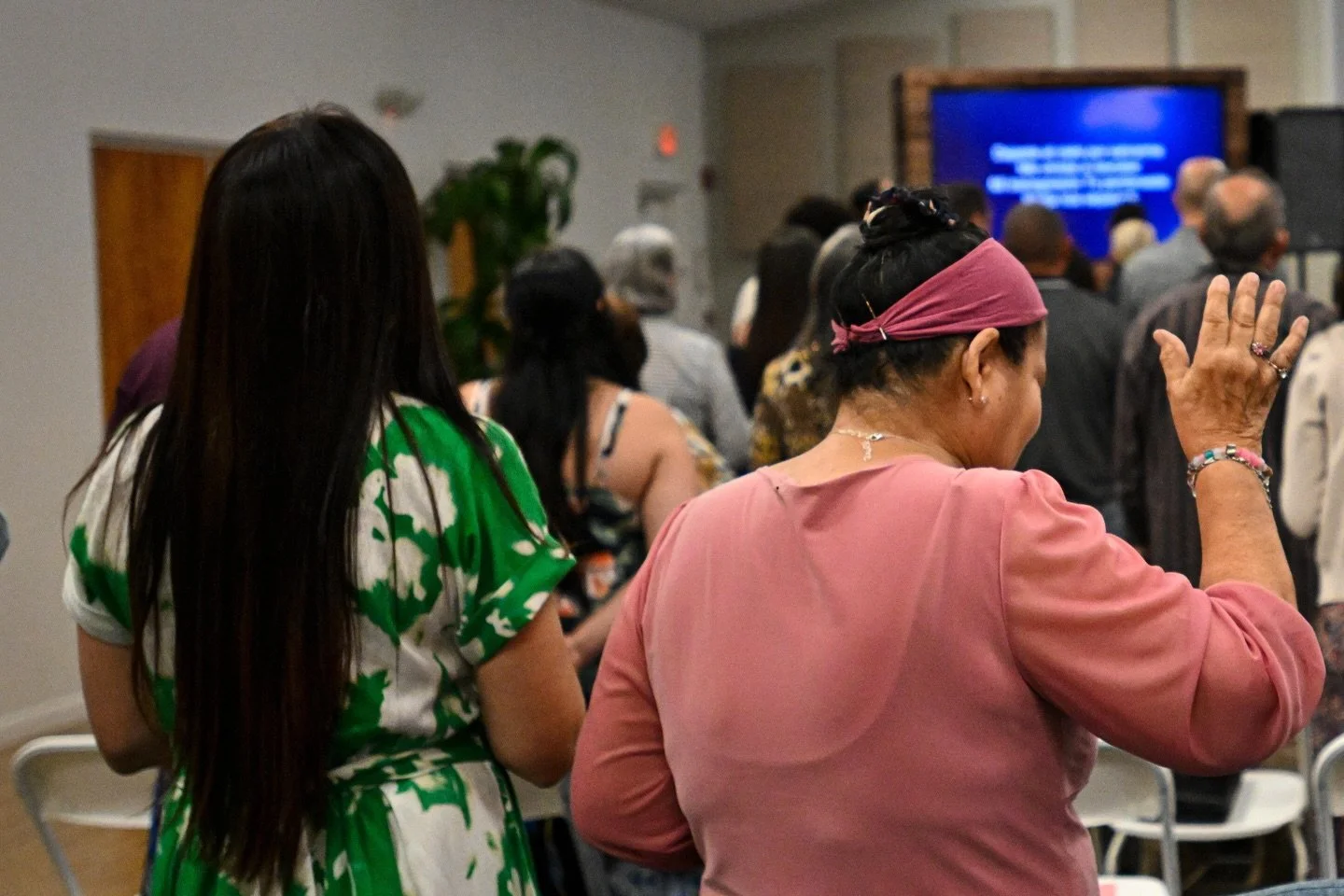 ✨ Un coraz&oacute;n que vuelve a arder ✨

Hoy fuimos recordados de que, aun en medio de la tristeza y la decepci&oacute;n, Jes&uacute;s camina a nuestro lado, aunque muchas veces no lo reconozcamos (Lucas 24:13-35). 

As&iacute; como los disc&iacute;