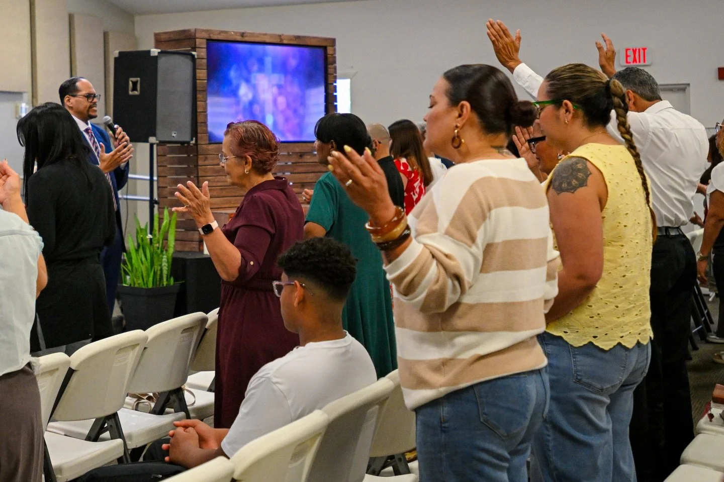 ✨ Unci&oacute;n y Buenas Nuevas (Isa&iacute;as 61:1-4)
Dios tiene una voluntad, un prop&oacute;sito y un plan: restaurar, sanar y salvar.

Ese plan se cumple en Jes&uacute;s, quien vino a traer buenas noticias, libertad, consuelo y alegr&iacute;a a l