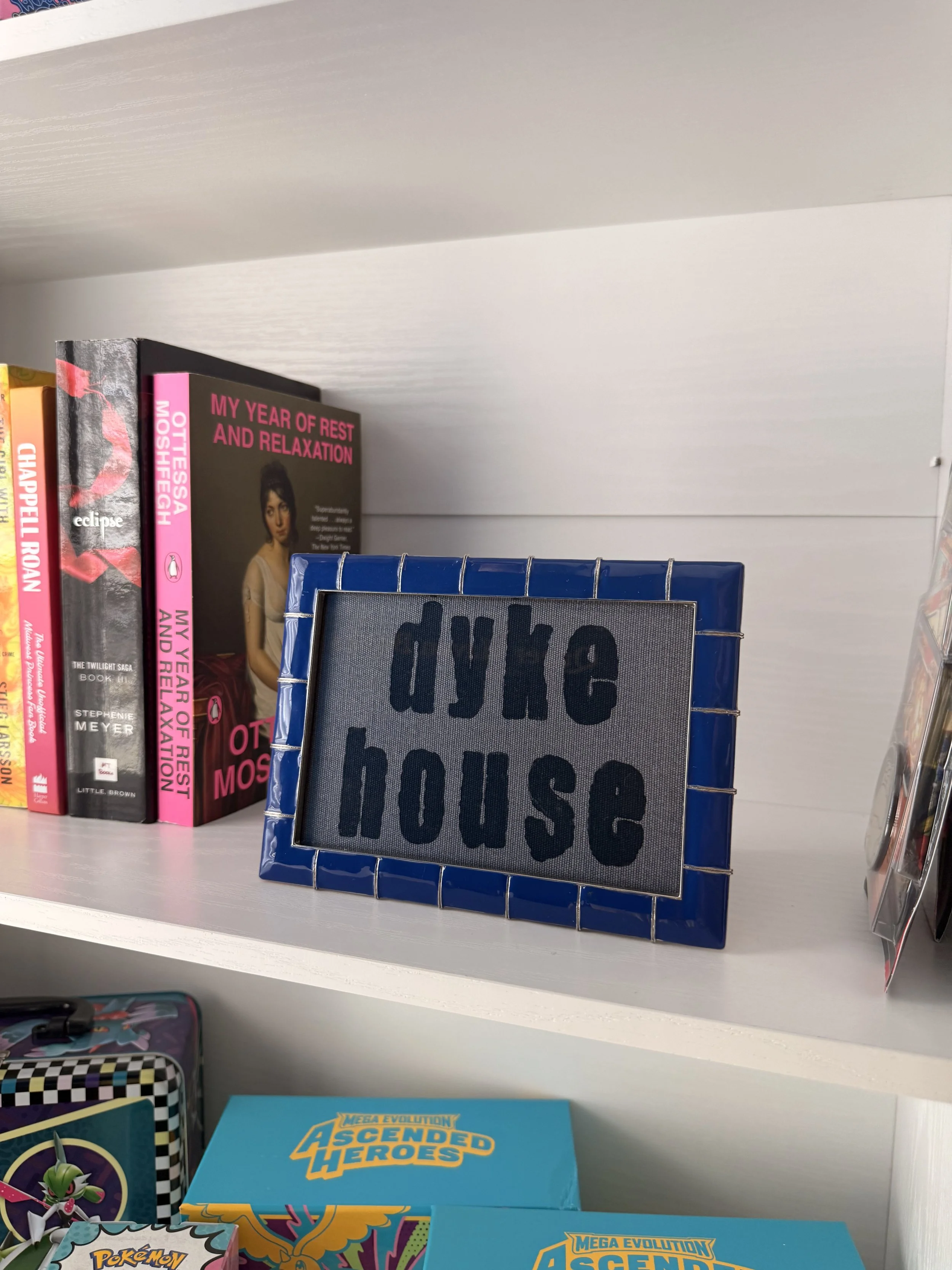 5x7 "dyke house" frame