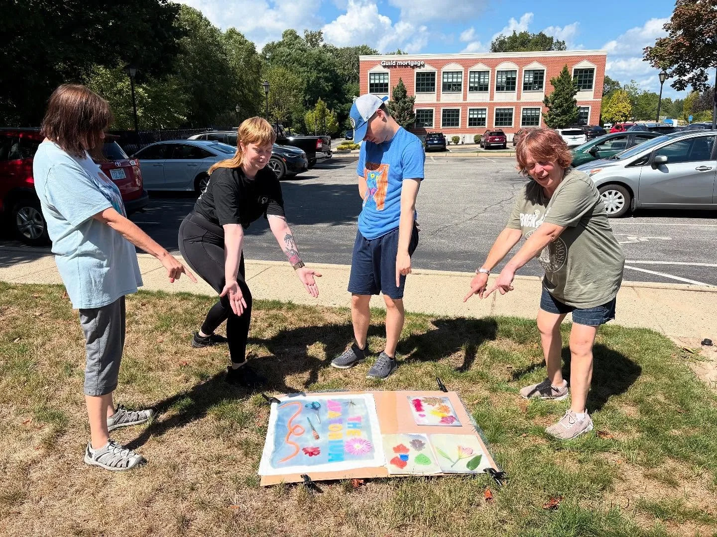 Cyanotypes with Cass, Colleen, Adam and Amy! @vvickedvvoman 
.
.
.
#art #fun #cyanotype #sunshine