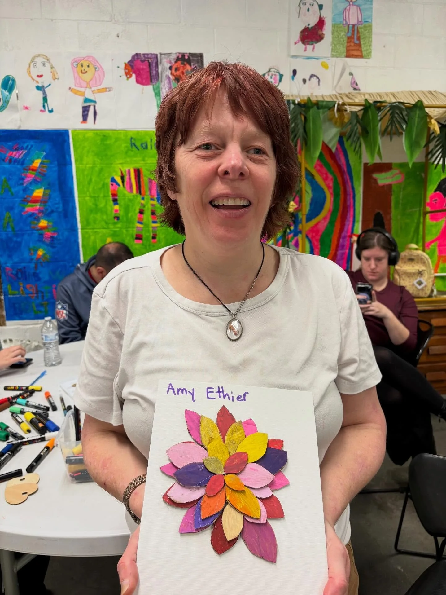 Spring has sprung! Cardboard on canvas. 
Artworks by Amy E, Xan, Kelsey, Tyler and Doris. 

#flowers #spring #cardboard #moxedmedia #art #idd