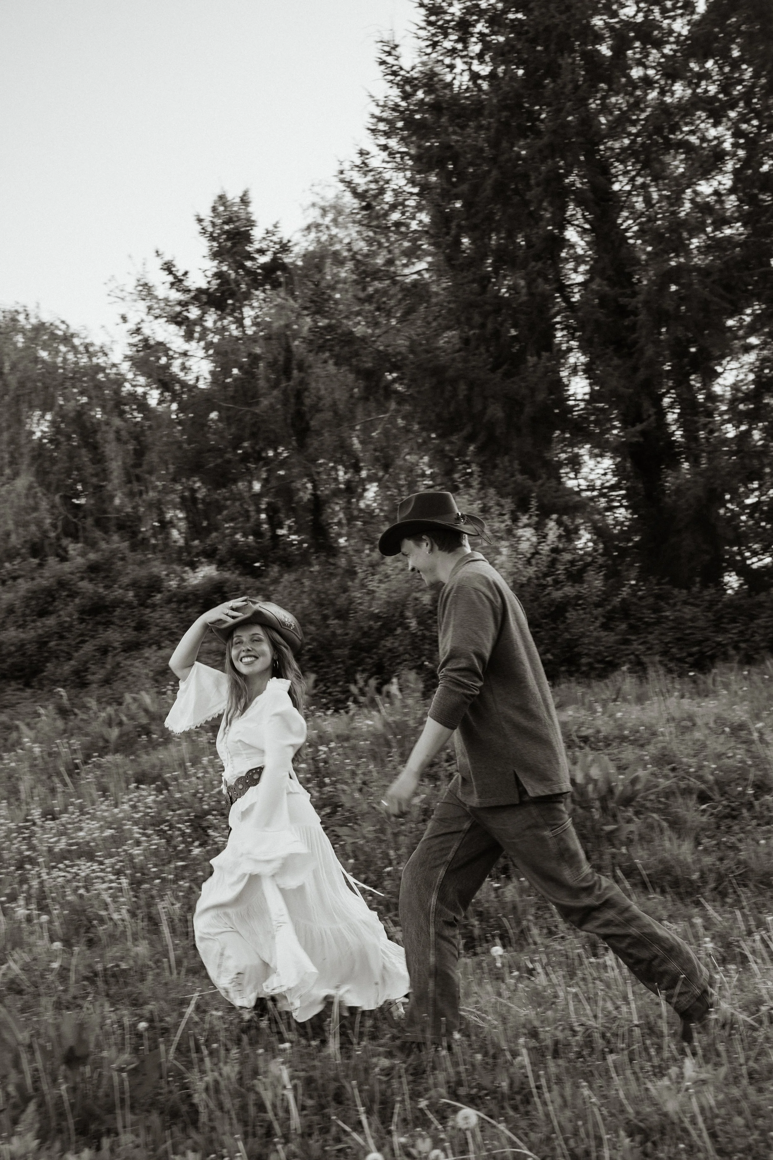 anais-guillaume-shooting-couple-febus-king-ranch-tossiat-photographe-sacha-ernadote-42.jpg