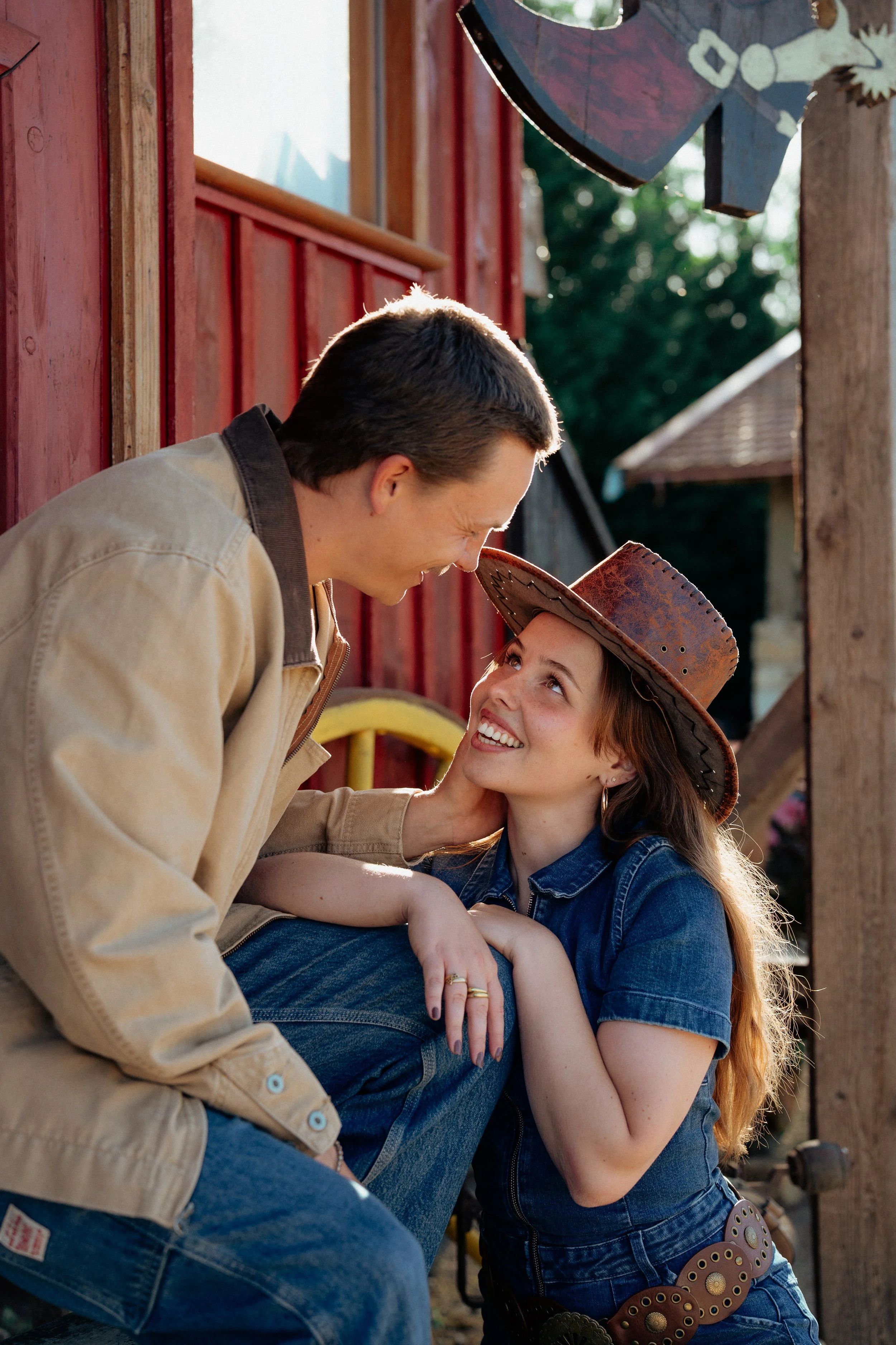anais-guillaume-shooting-couple-febus-king-ranch-tossiat-photographe-sacha-ernadote-10.jpg